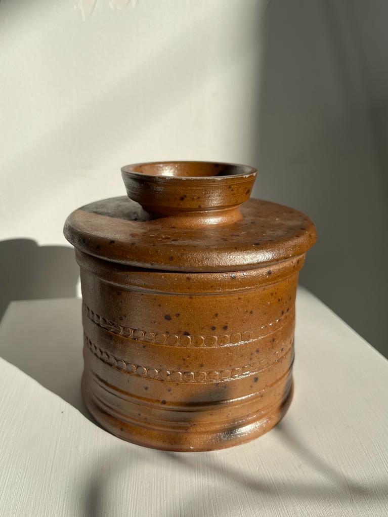 Stoneware waterdish