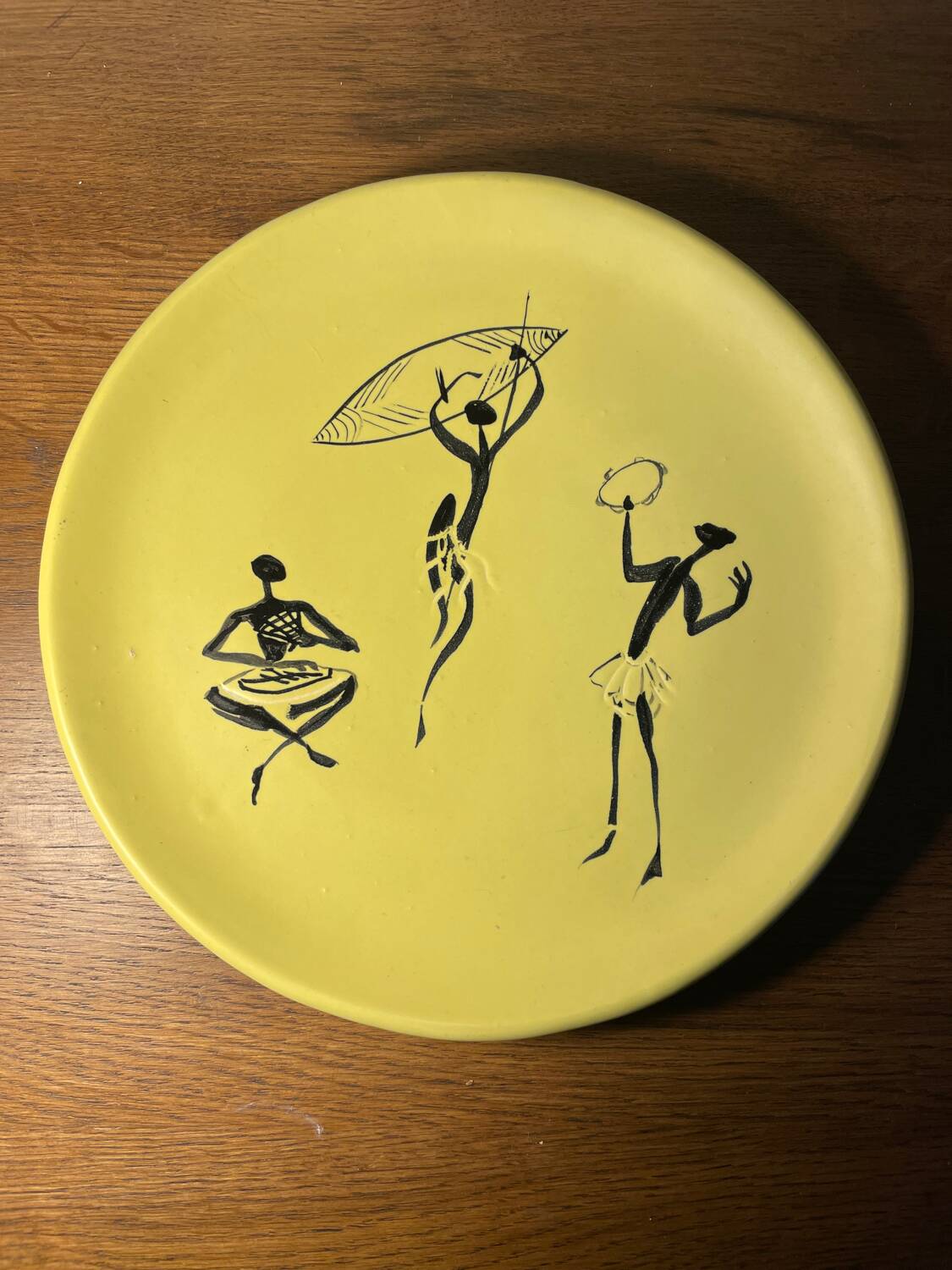 Vintage plate from the cerenne workshops, vallauris