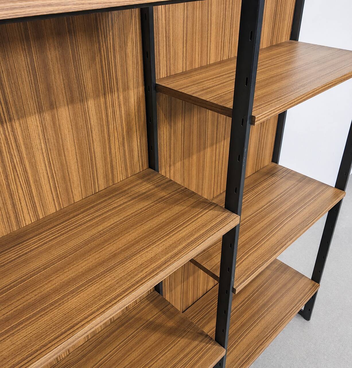 Meurop modular shelf wall unit from the 60s/70s.