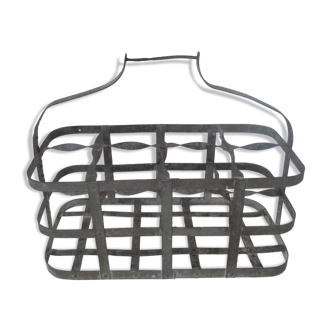 Door bottles in metal types