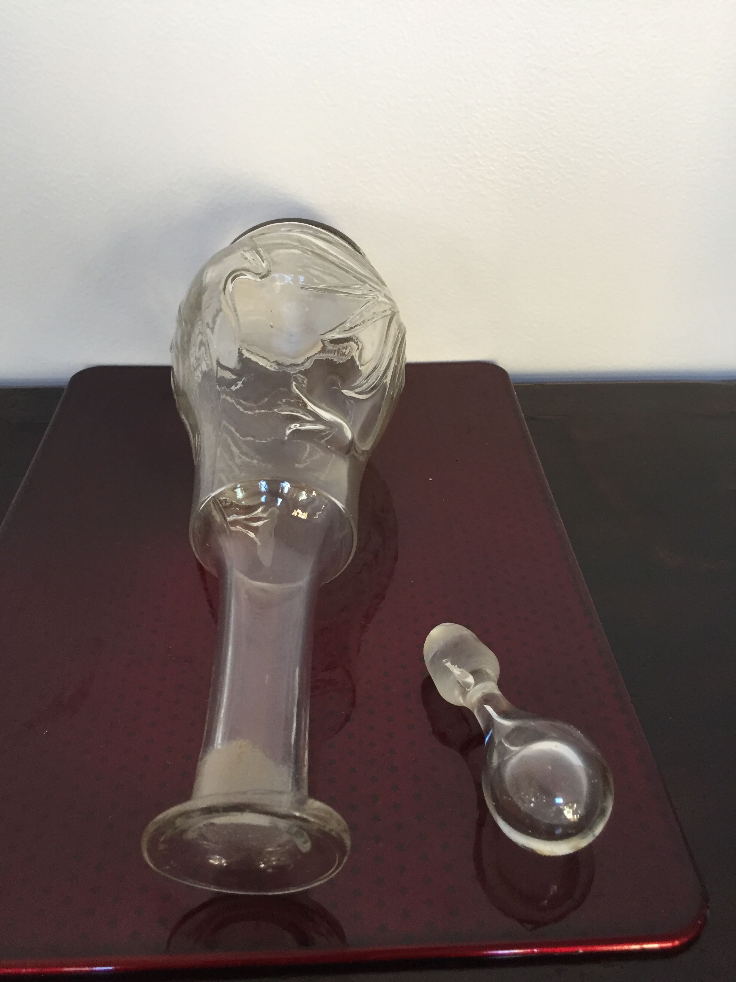 Art Deco stylized flowers carafe with its cap