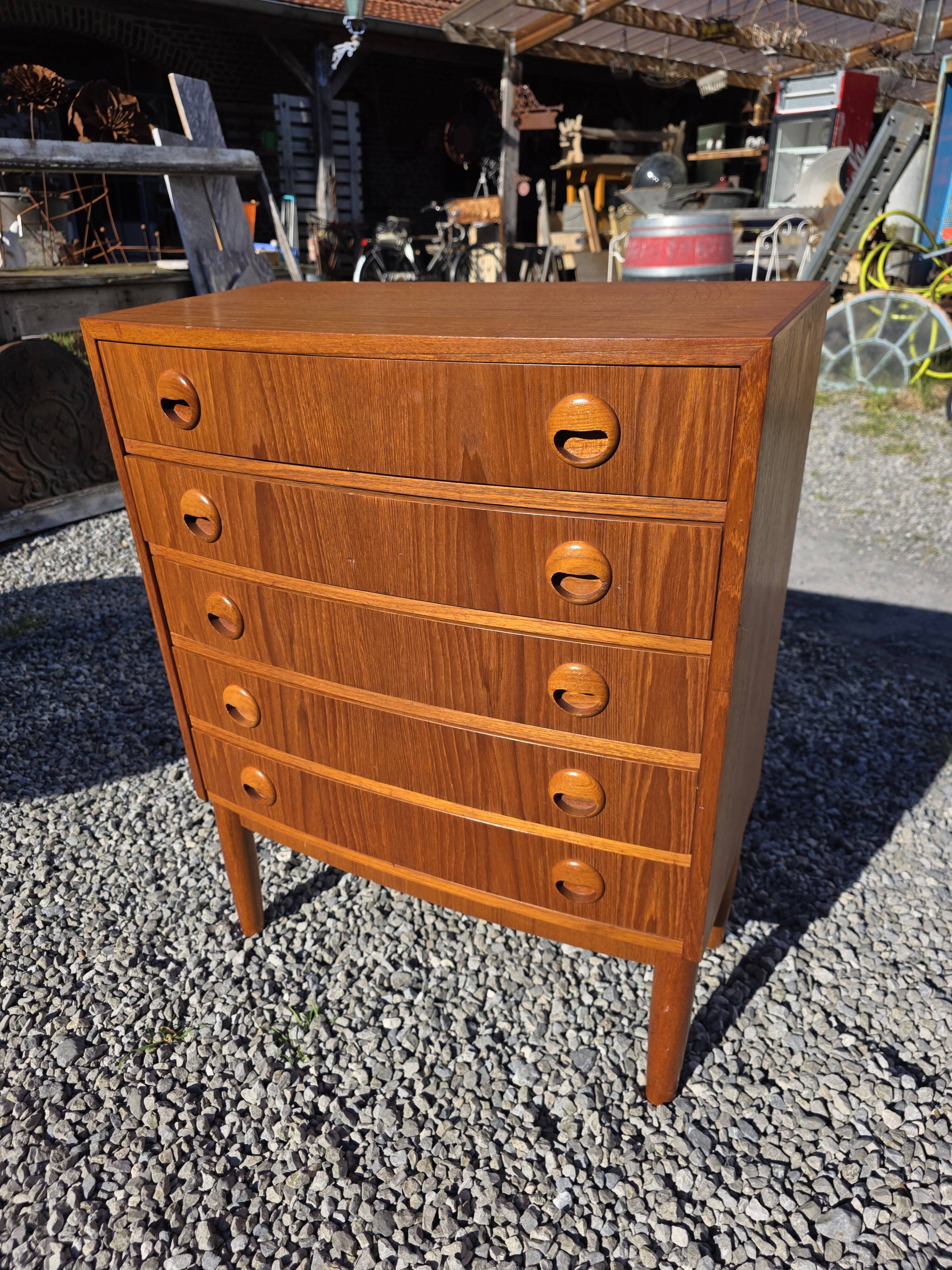 Scandinavian curved teak commode, Kai Kristiansen, 1960