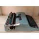 Machine à écrire Olivetti Lettera 32 bleue