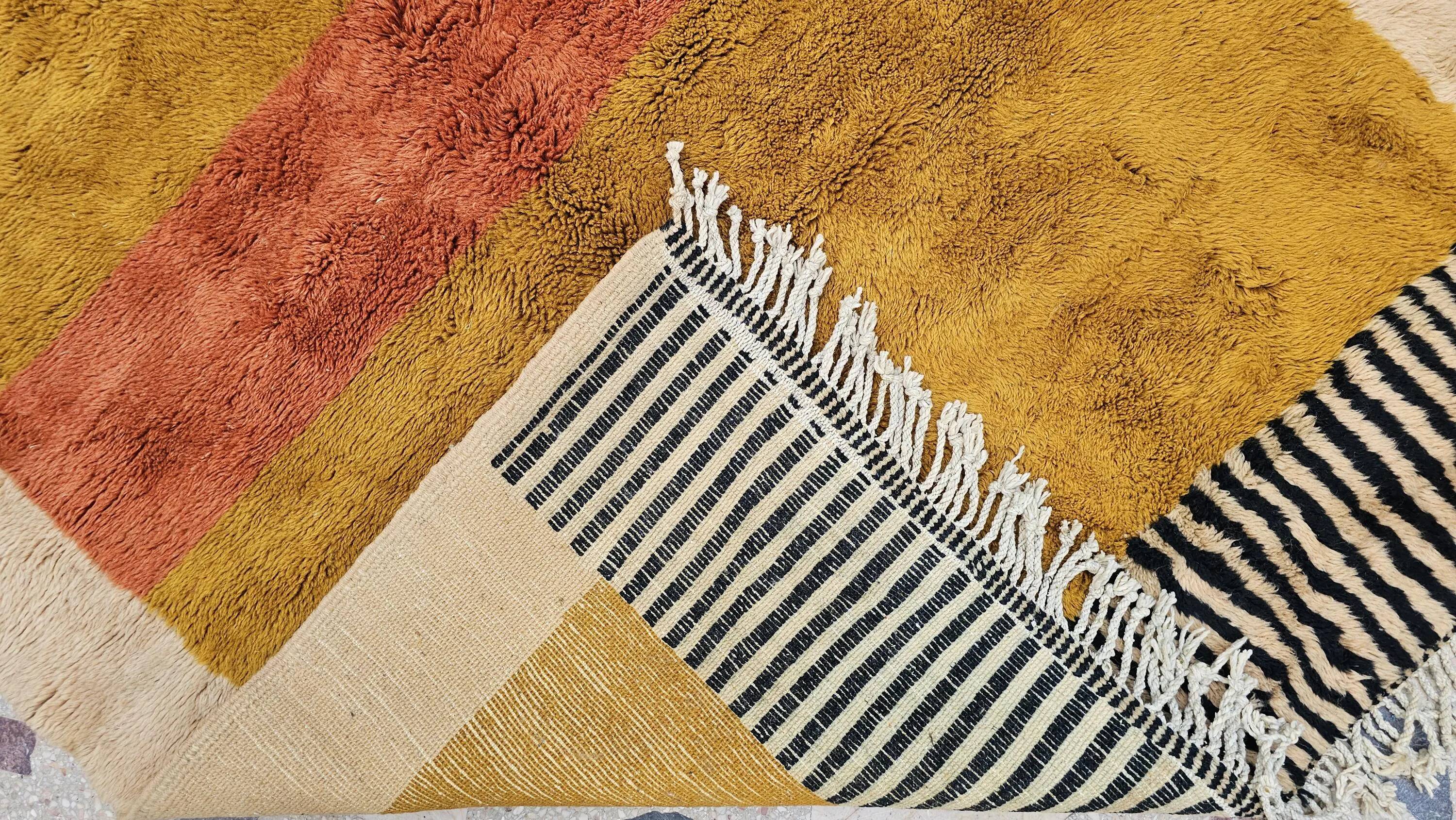 Traditional handmade carpet 250cm x 150cm Moroccan