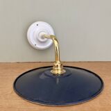 Applique coudée abat-jour vintage en tôle émaillée bleue