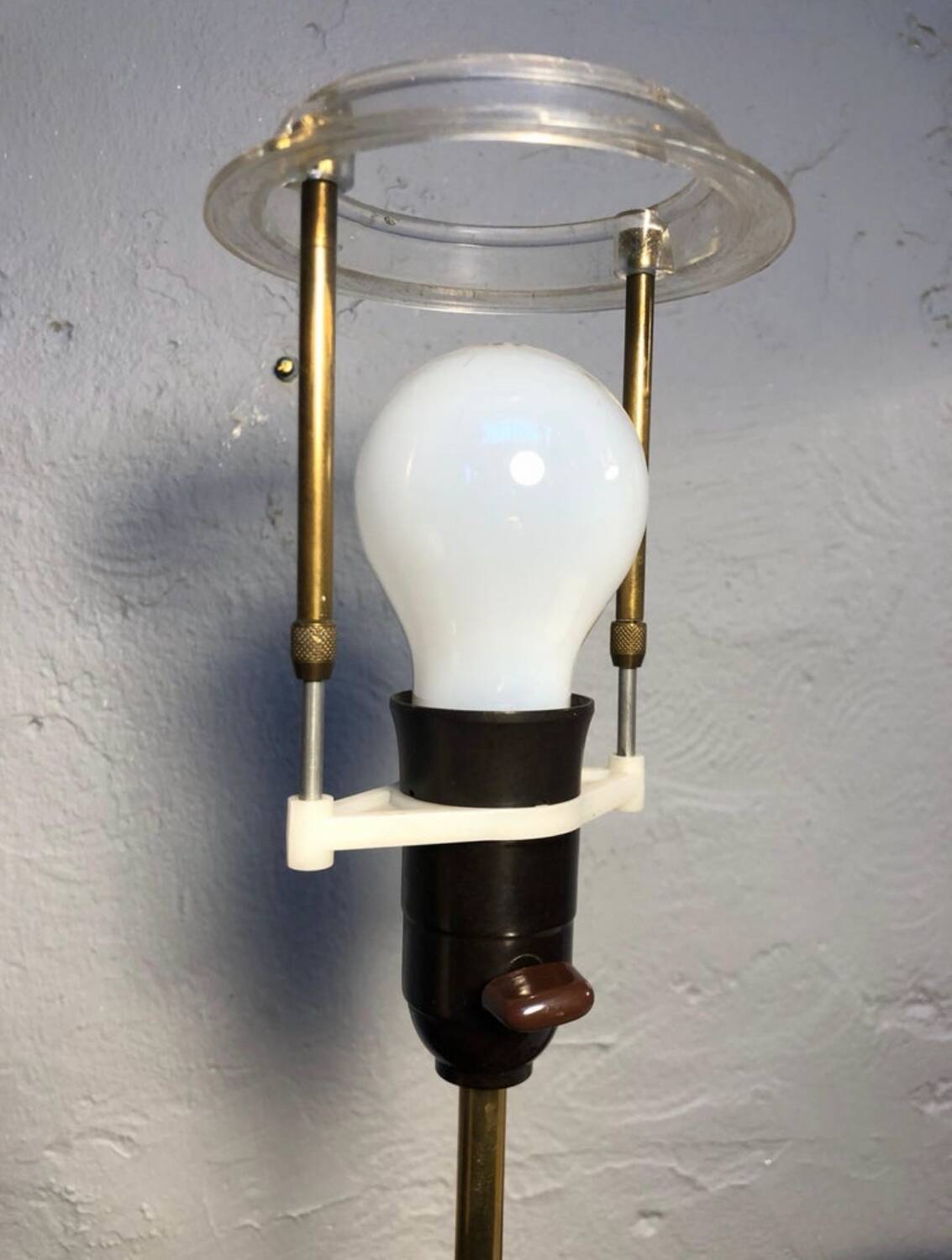 Mid-Century Modern Table Lamp in Brass with Vintage Gucci Shade