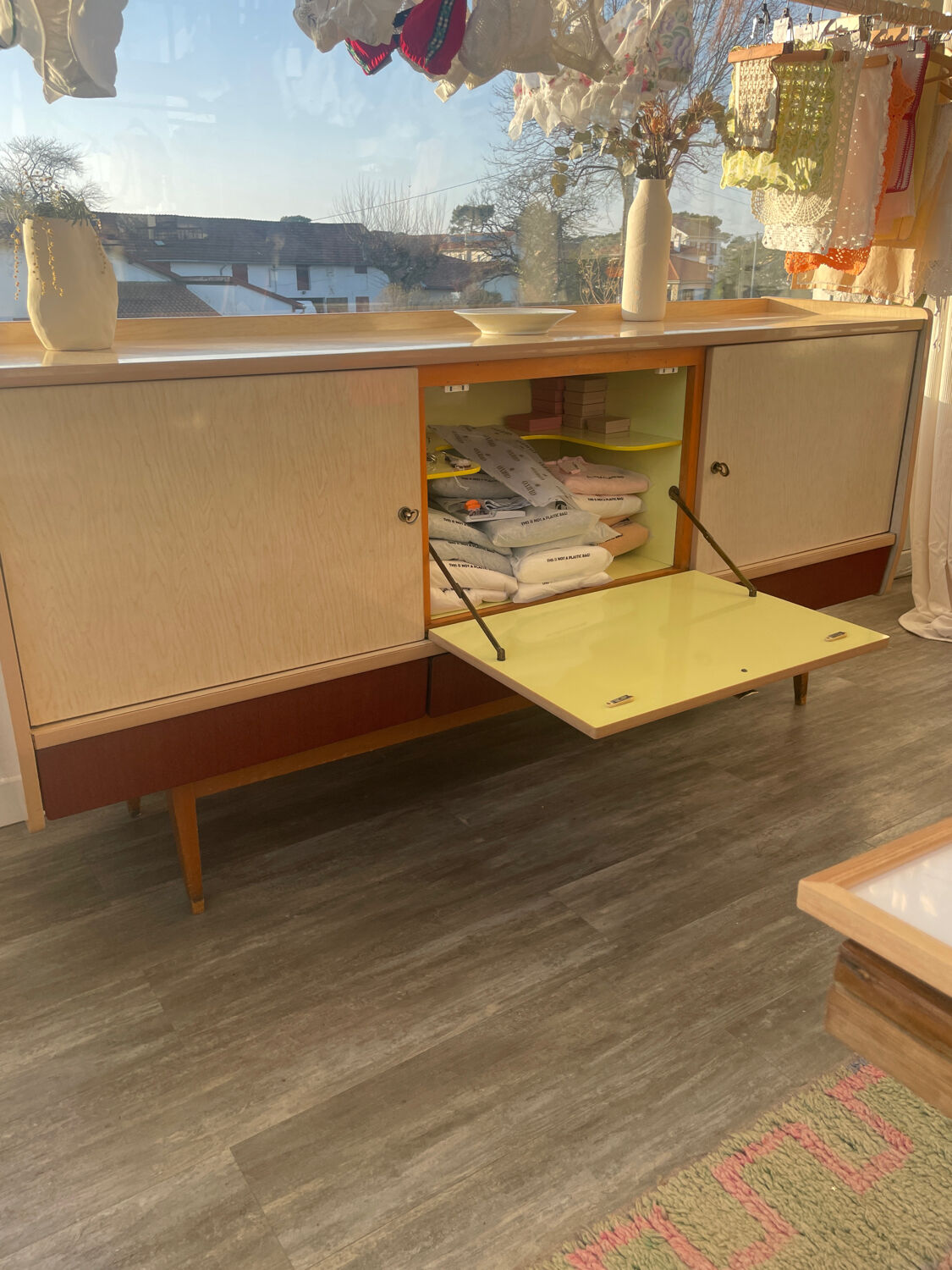 Vintage sideboard 60s beige