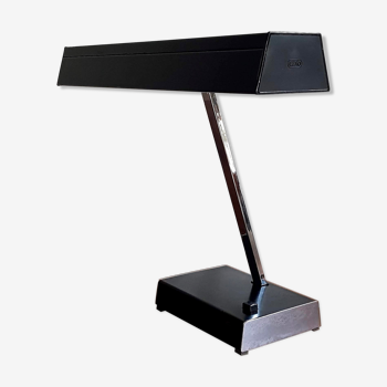 Lampe de bureau scandinave designer Jac Jacobsen éditeur Luxo en métal laqué noir et chromé