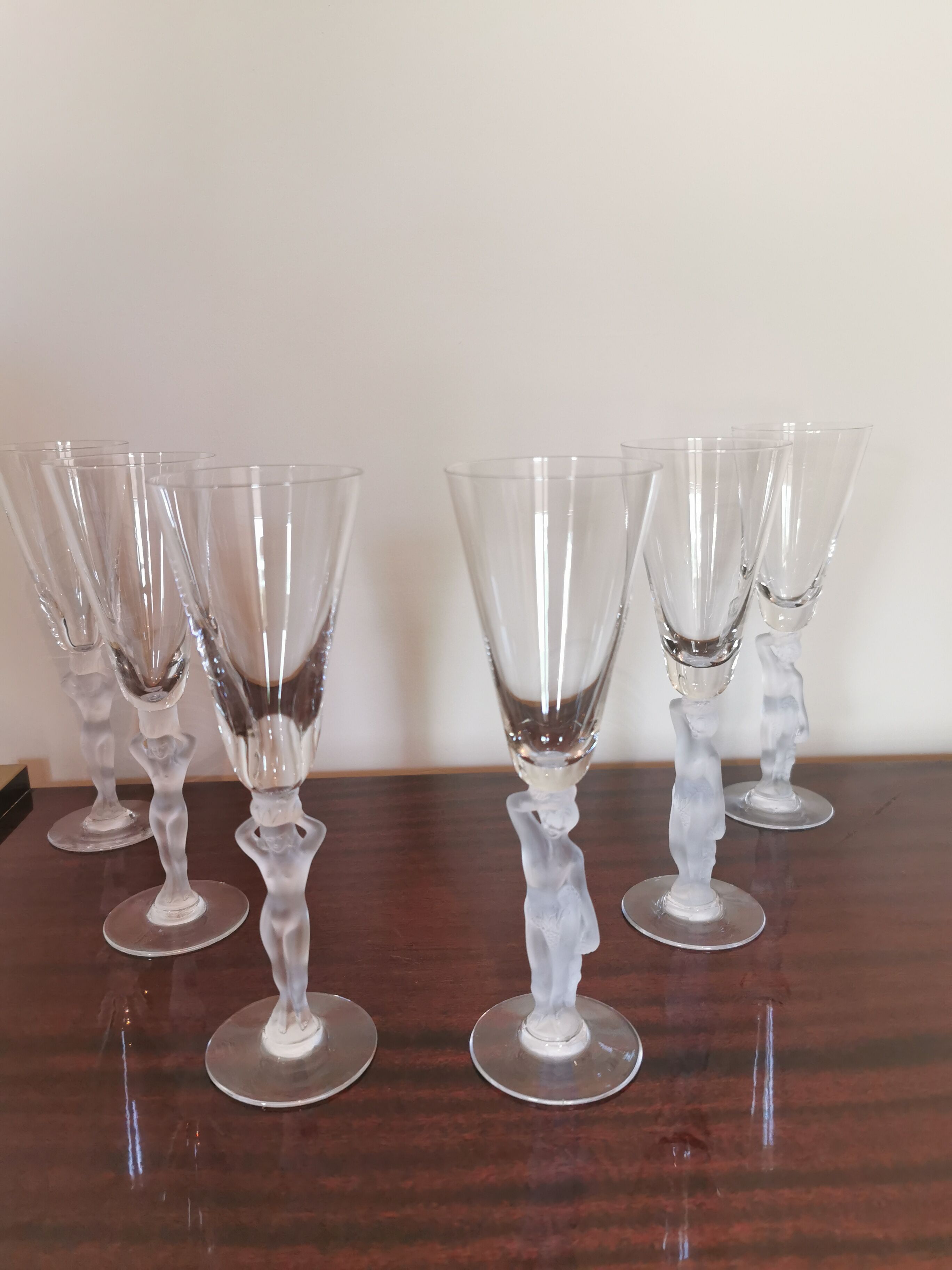 Series of 6 flutes with Champagne Venus and Bacchus in Bayel crystal