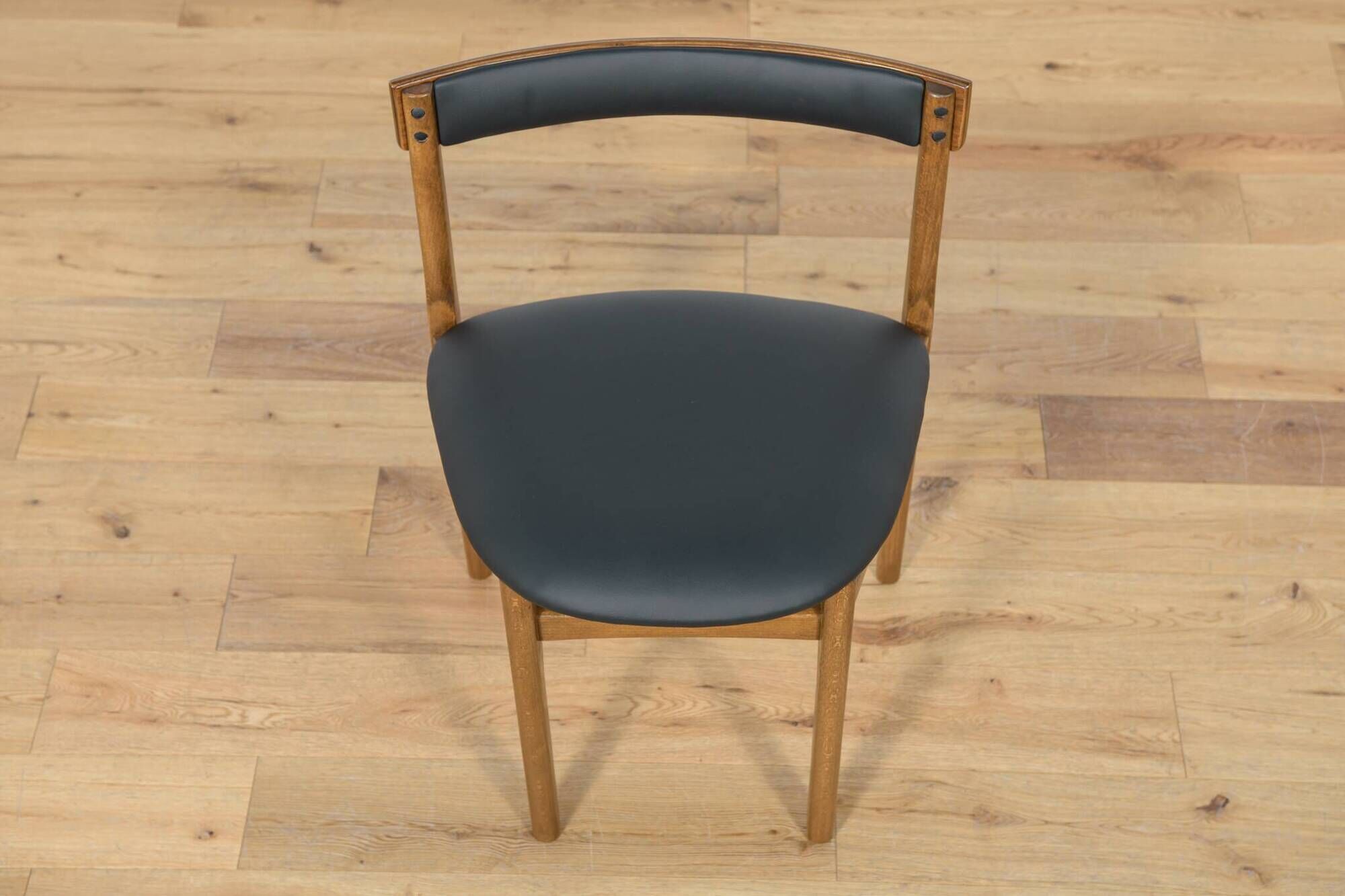 Mid-Century Round Extendable Dining Table and Chairs from McIntosh, 1960s, Set of 5
