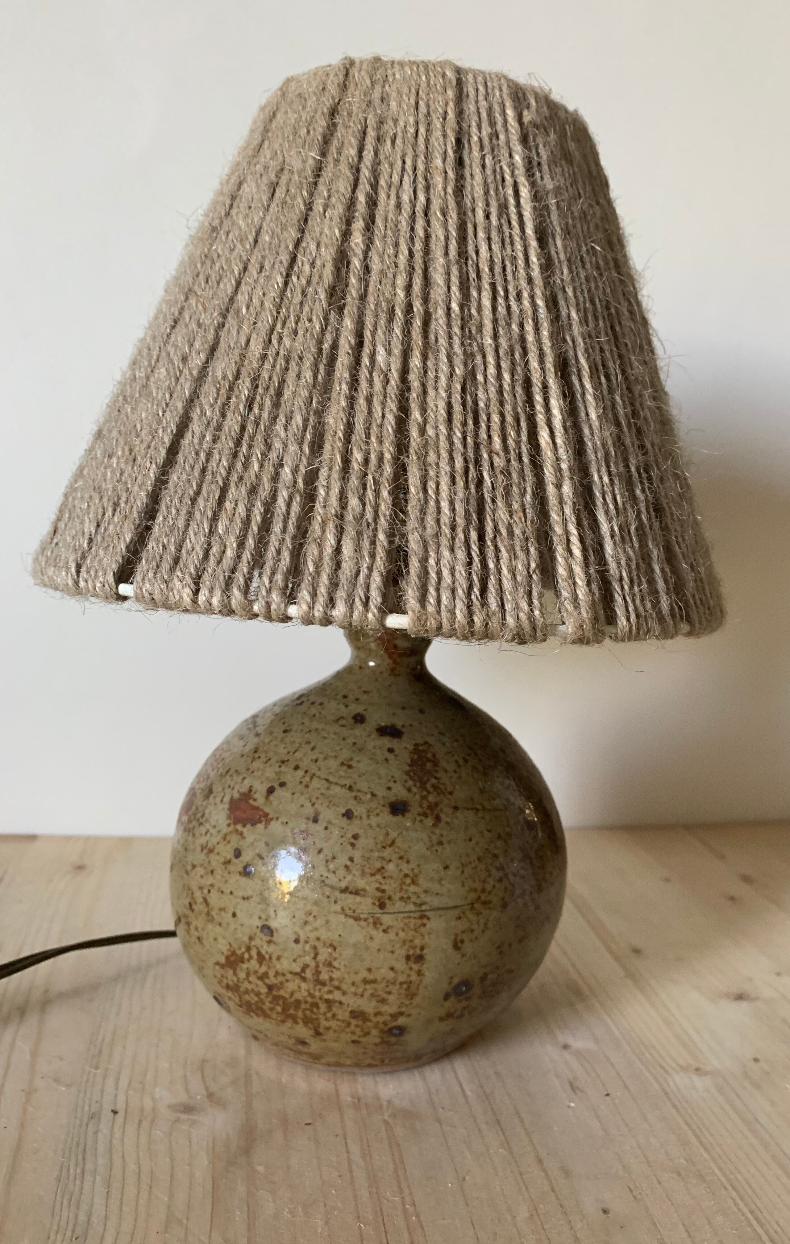 Lamp sandstone pyrite