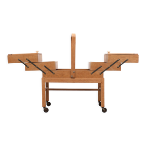 Boîte à coudre en chêne,