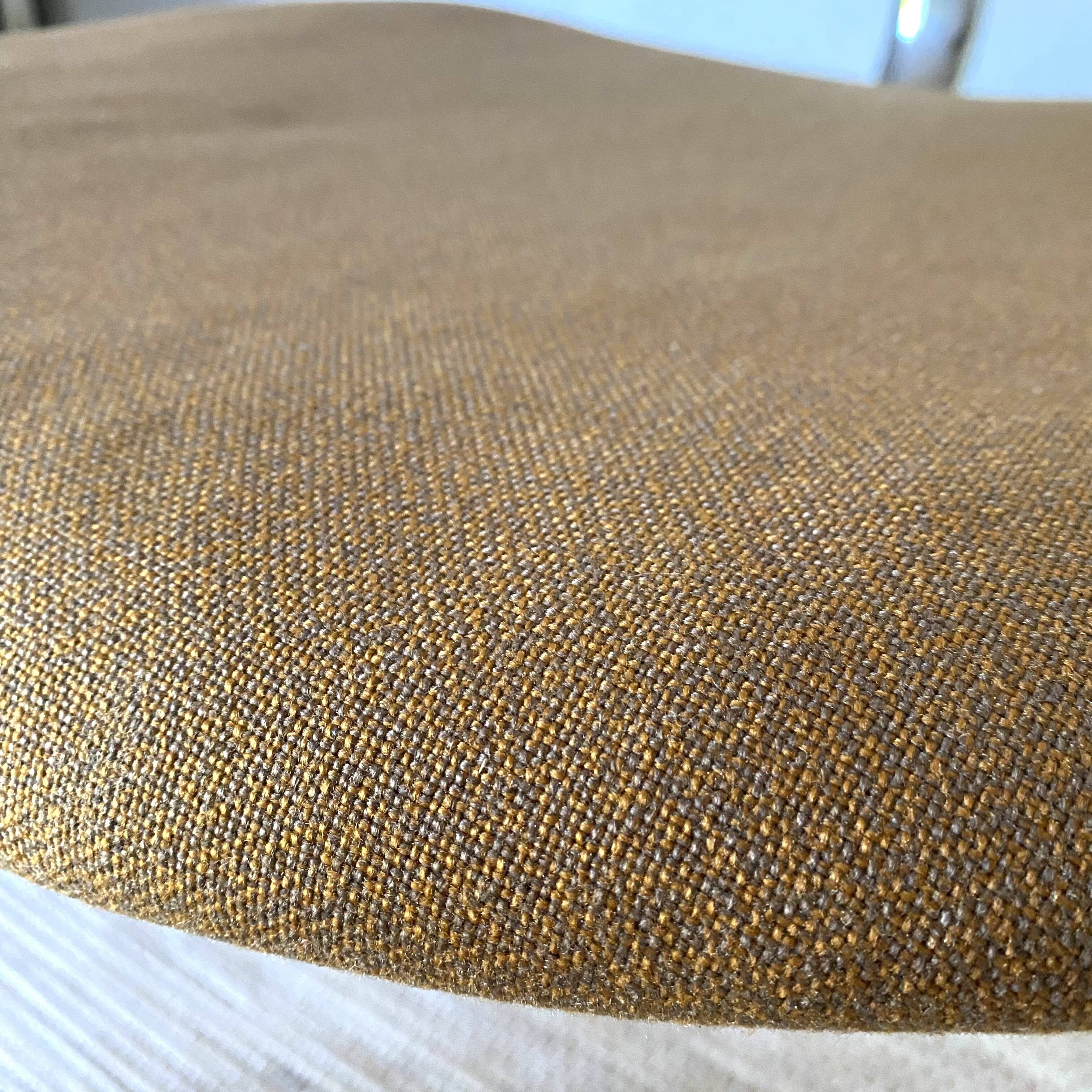 Vintage Strafor n chair