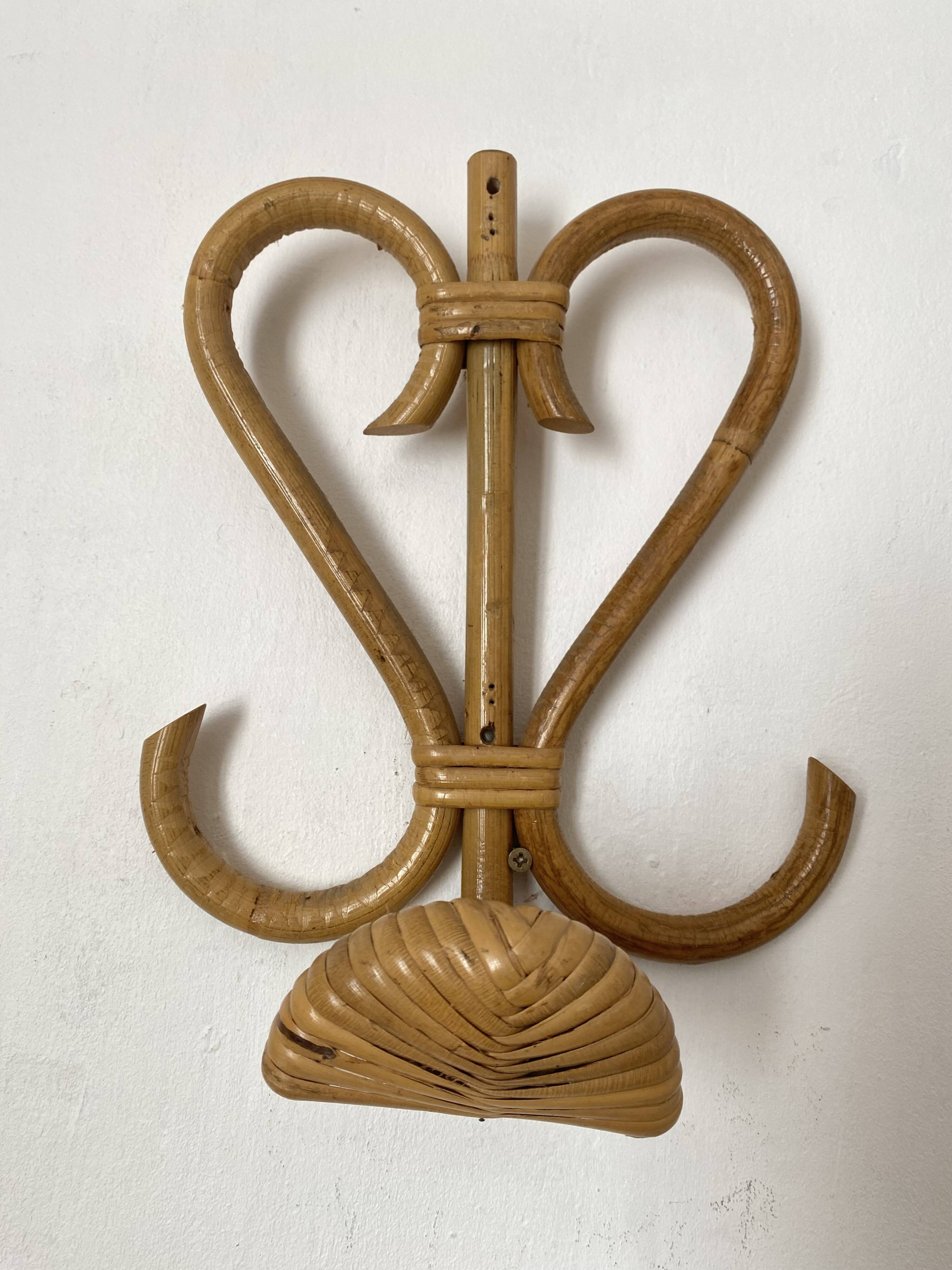 Patère en rotin années 60-70