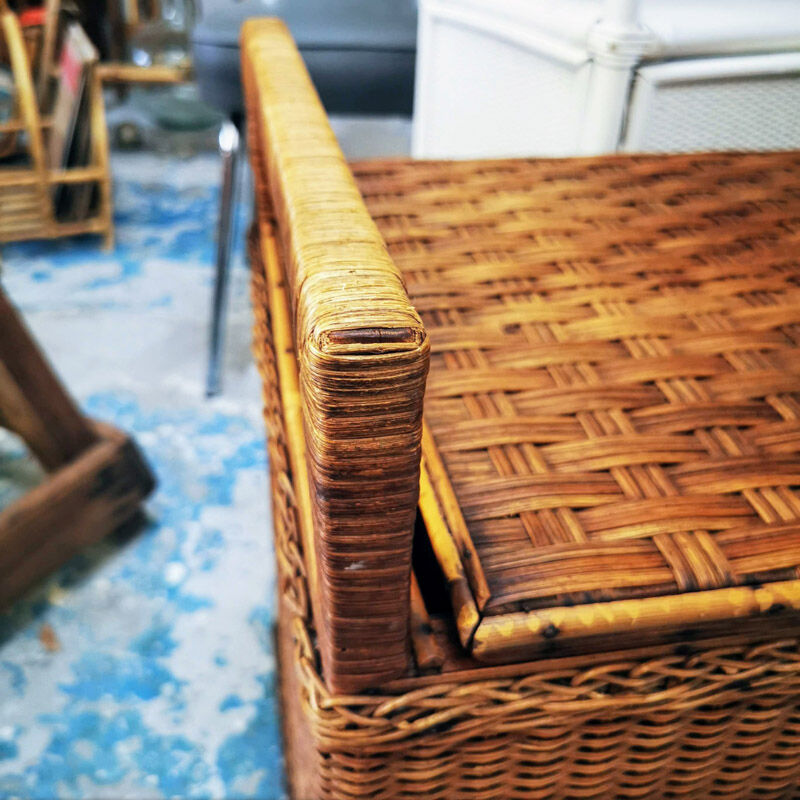 Wicker bench box