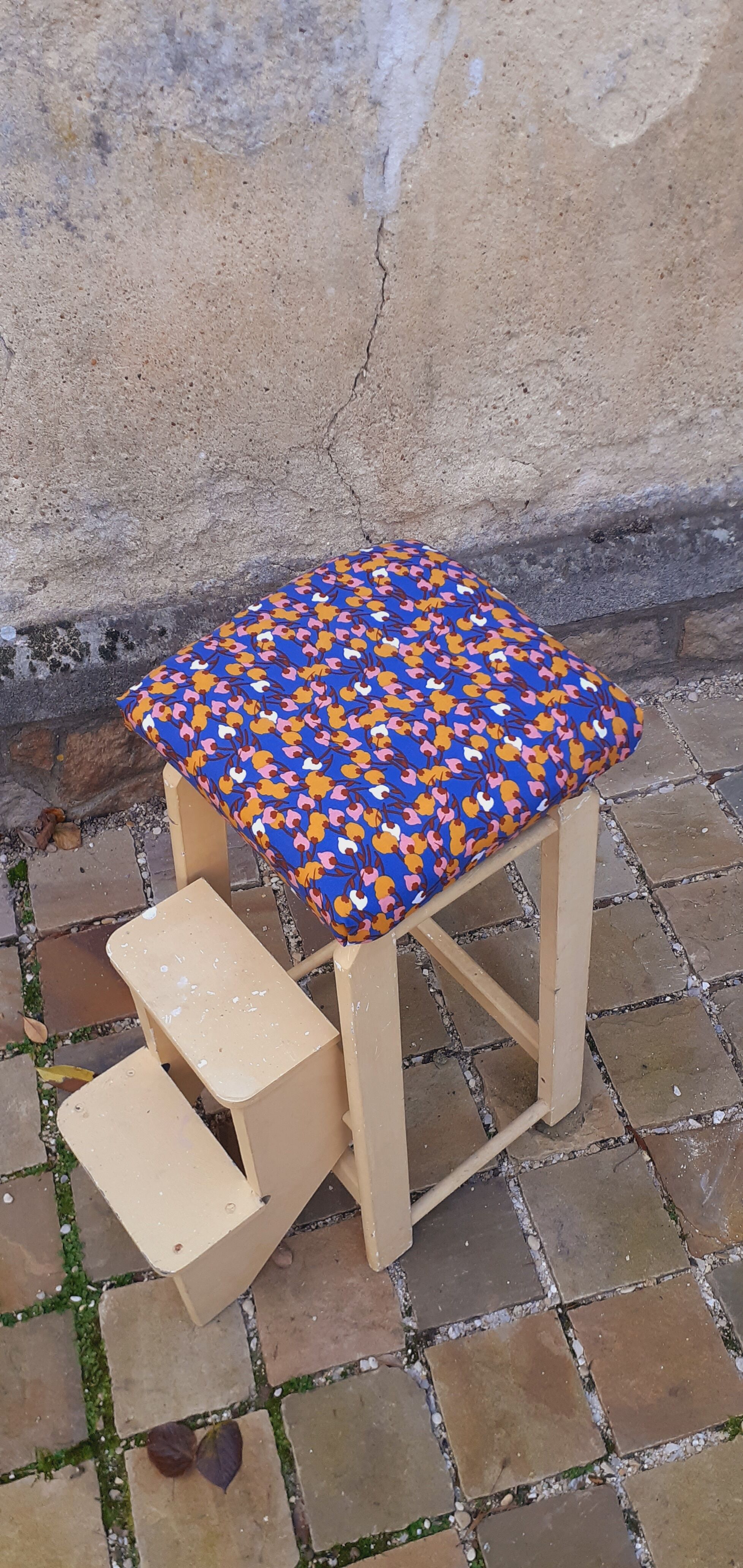Wooden stepladder stool painted vintage 50s