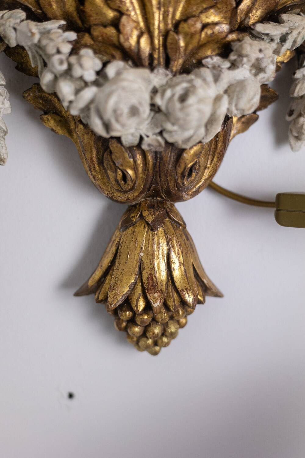 Pair of Louis XVI style wall lights in gilded and lacquered wood. Circa 1900.