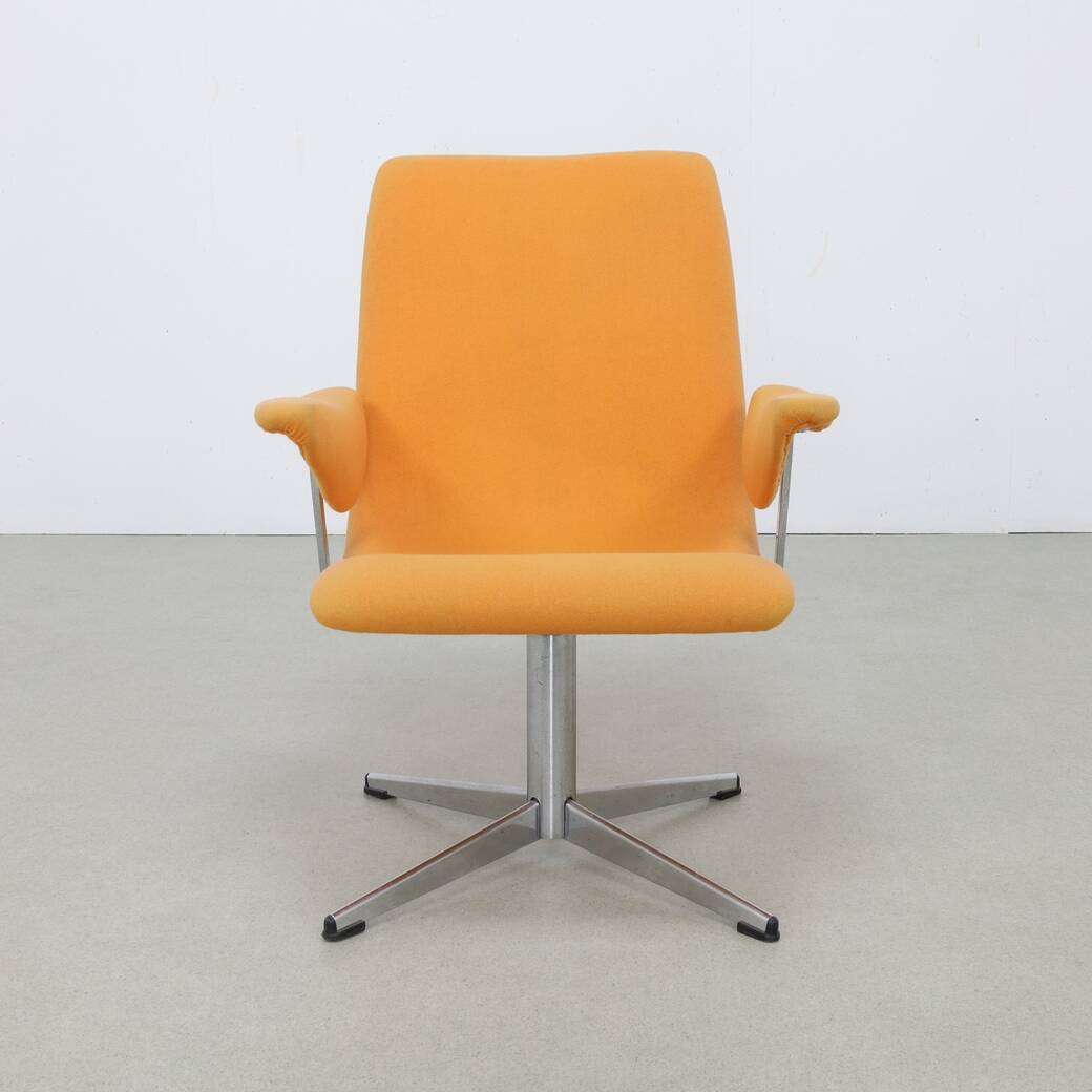 Fauteuil lounge vintage pivotant chromé 1960