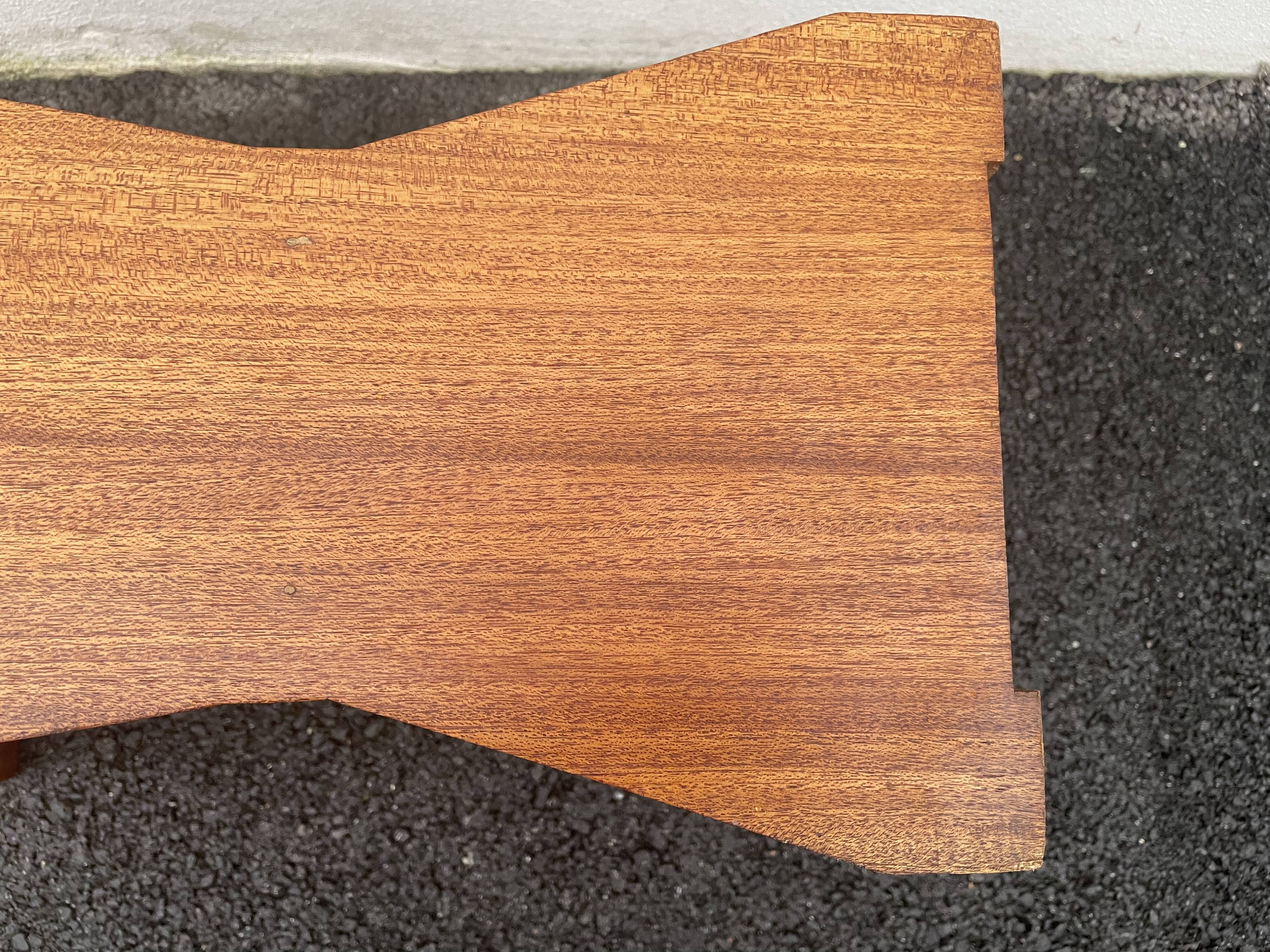 Table d’appoint ou chevet en teck 70’S