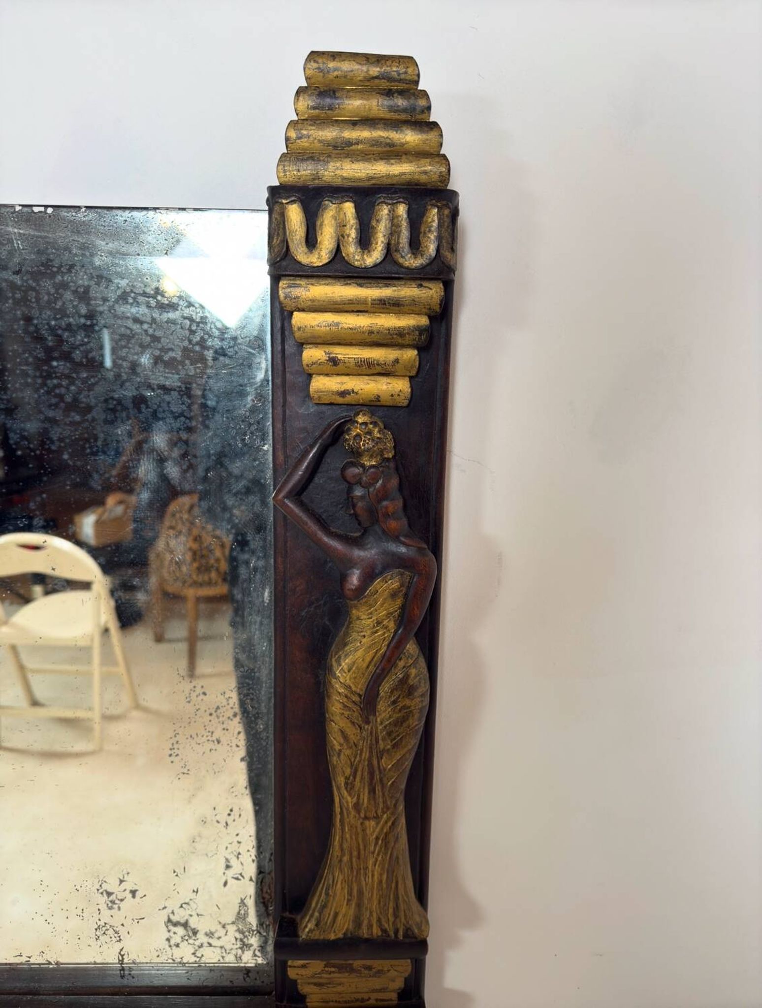 Miroir de style « Art déco » en bois sculpté