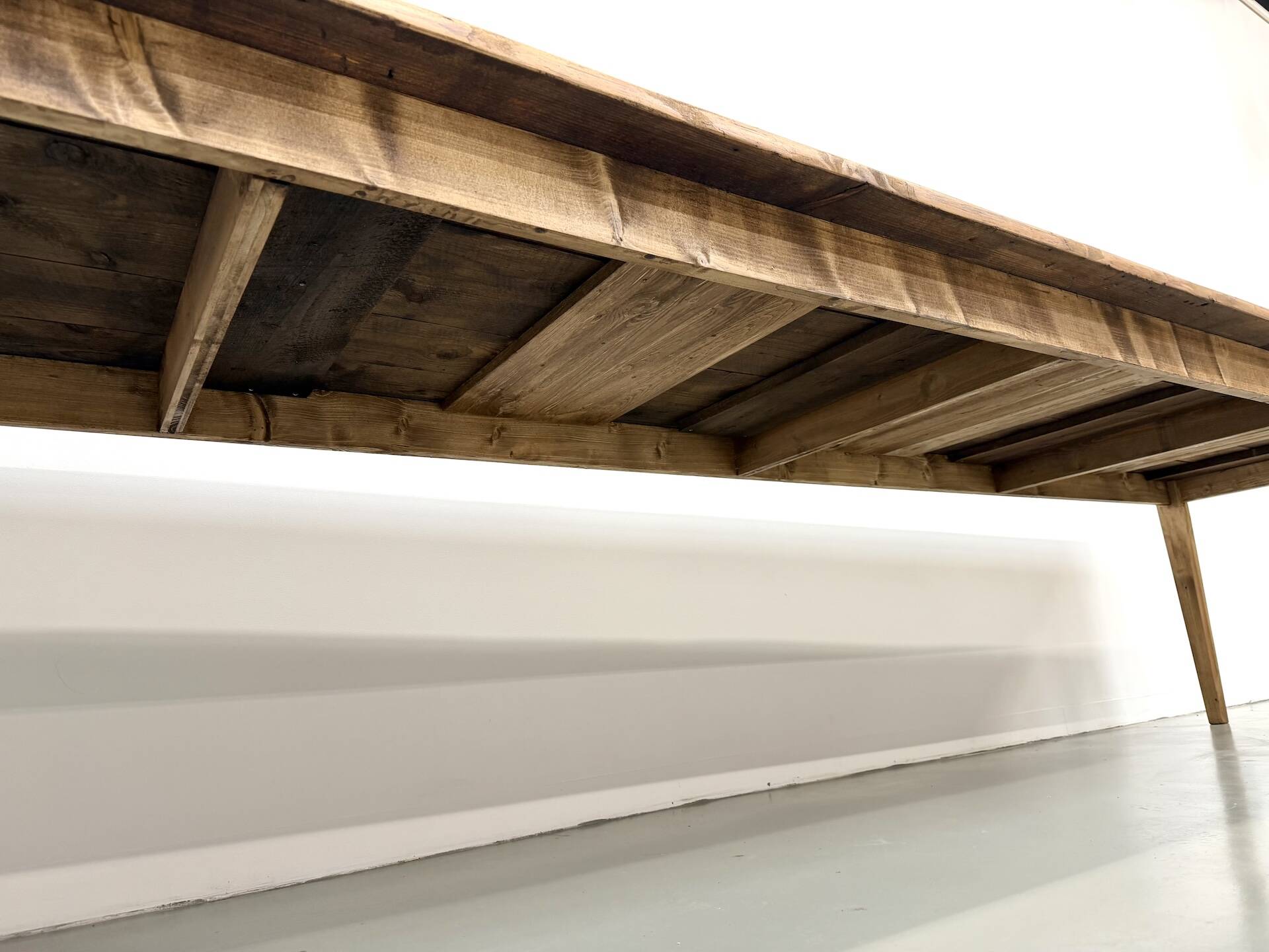 Large XXL farmhouse table in solid pine with 1950s tapered legs.