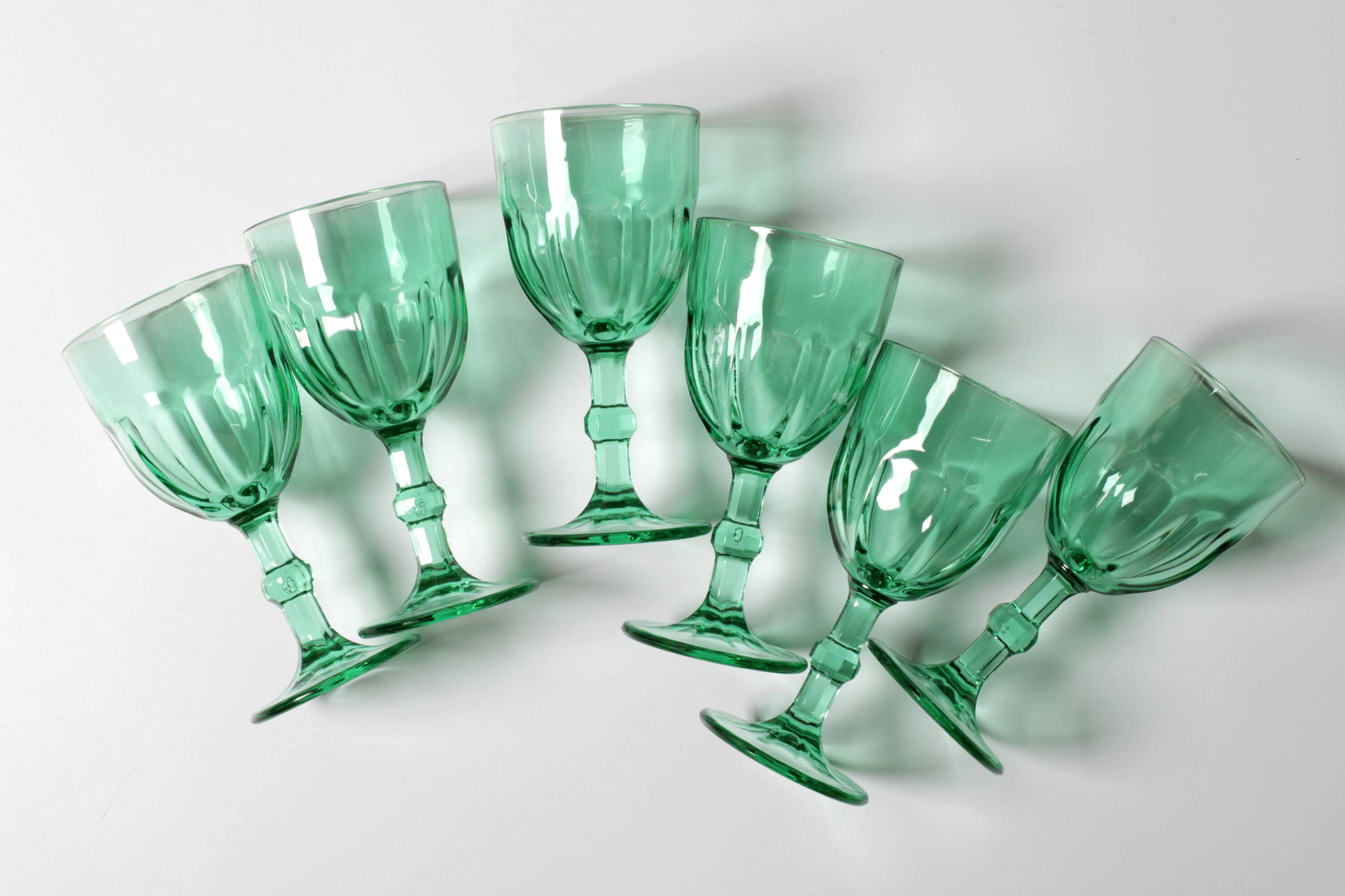 Set of 6 Vintage Green Wine Glasses / Stem Flutes / Crisal / Portugal 2000s