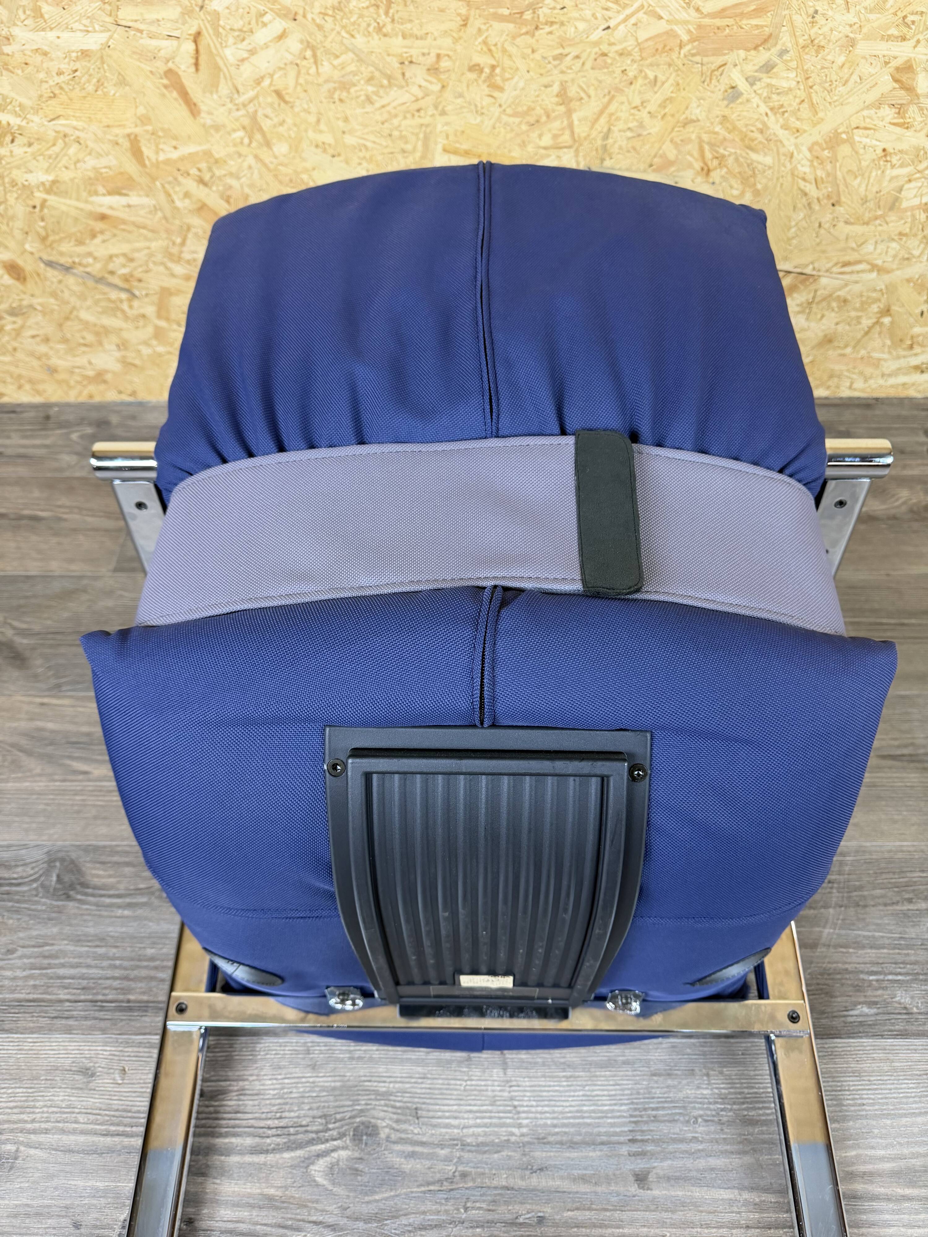 1990s Vitra Figura Cantilever Chair, Design by Mario Bellini, Object