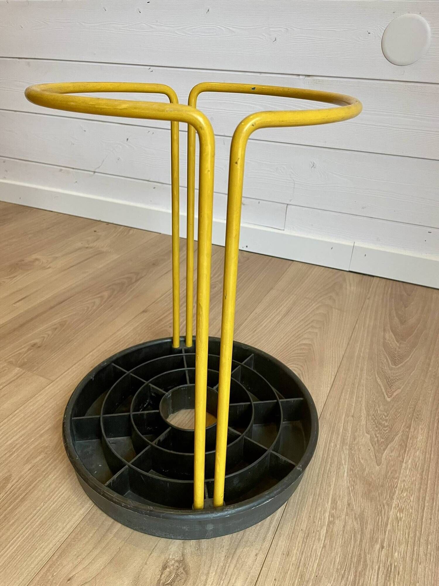 Vintage Italian umbrella stand Seccose Space Age 1970s
