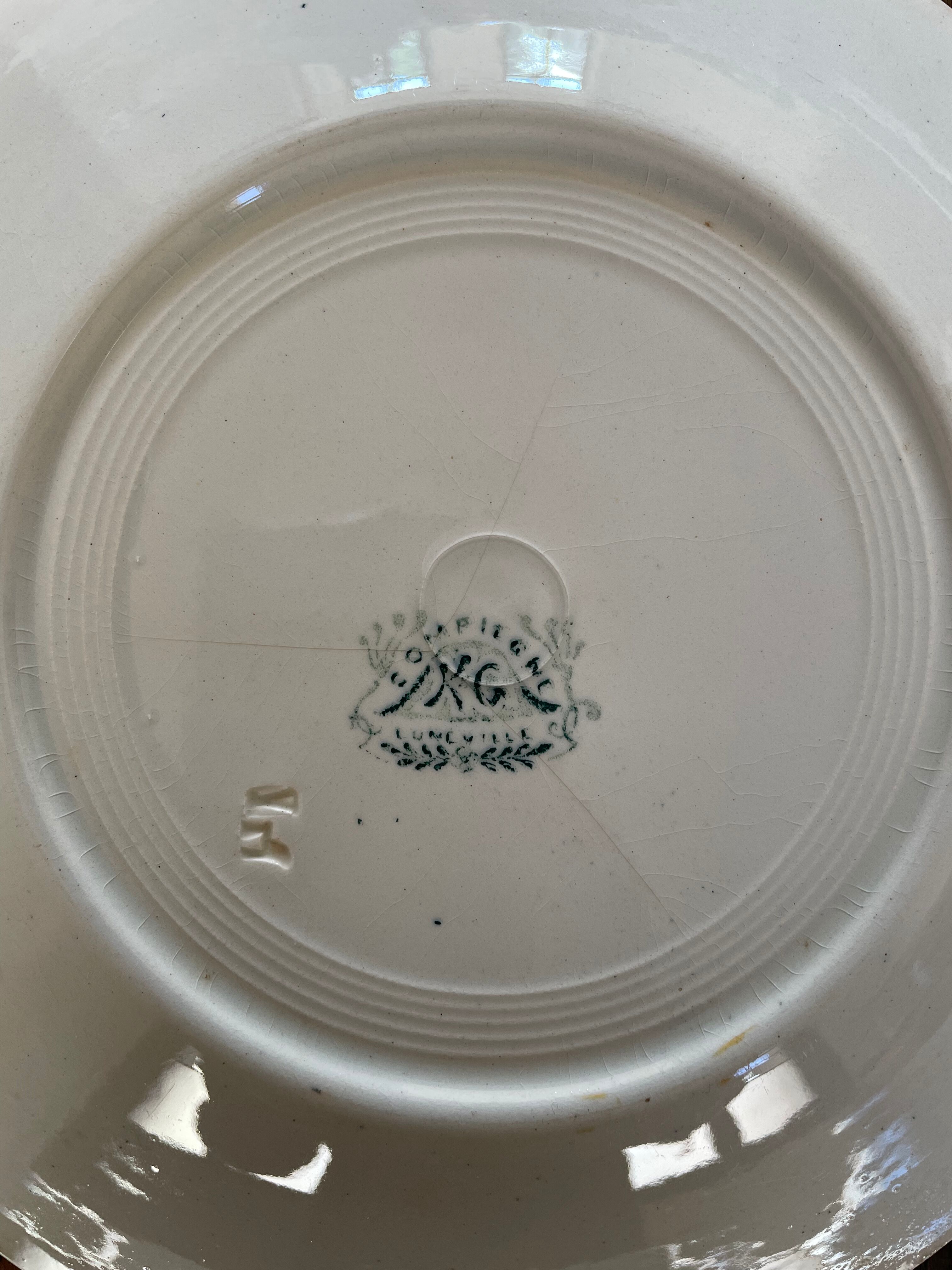Set of 8dessert plates mismatched Iron Earth XIXth