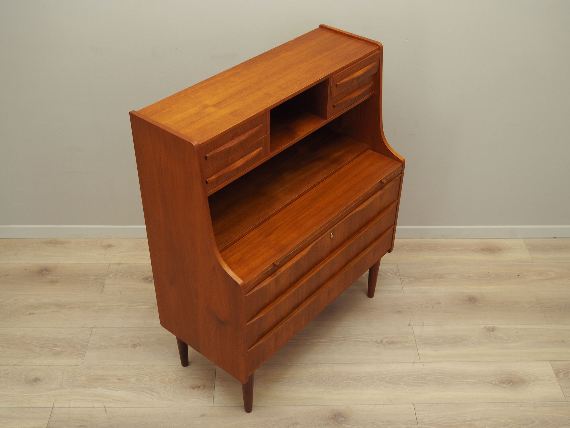 Secrétaire en teck, design danois, années 1970, production: Danemark