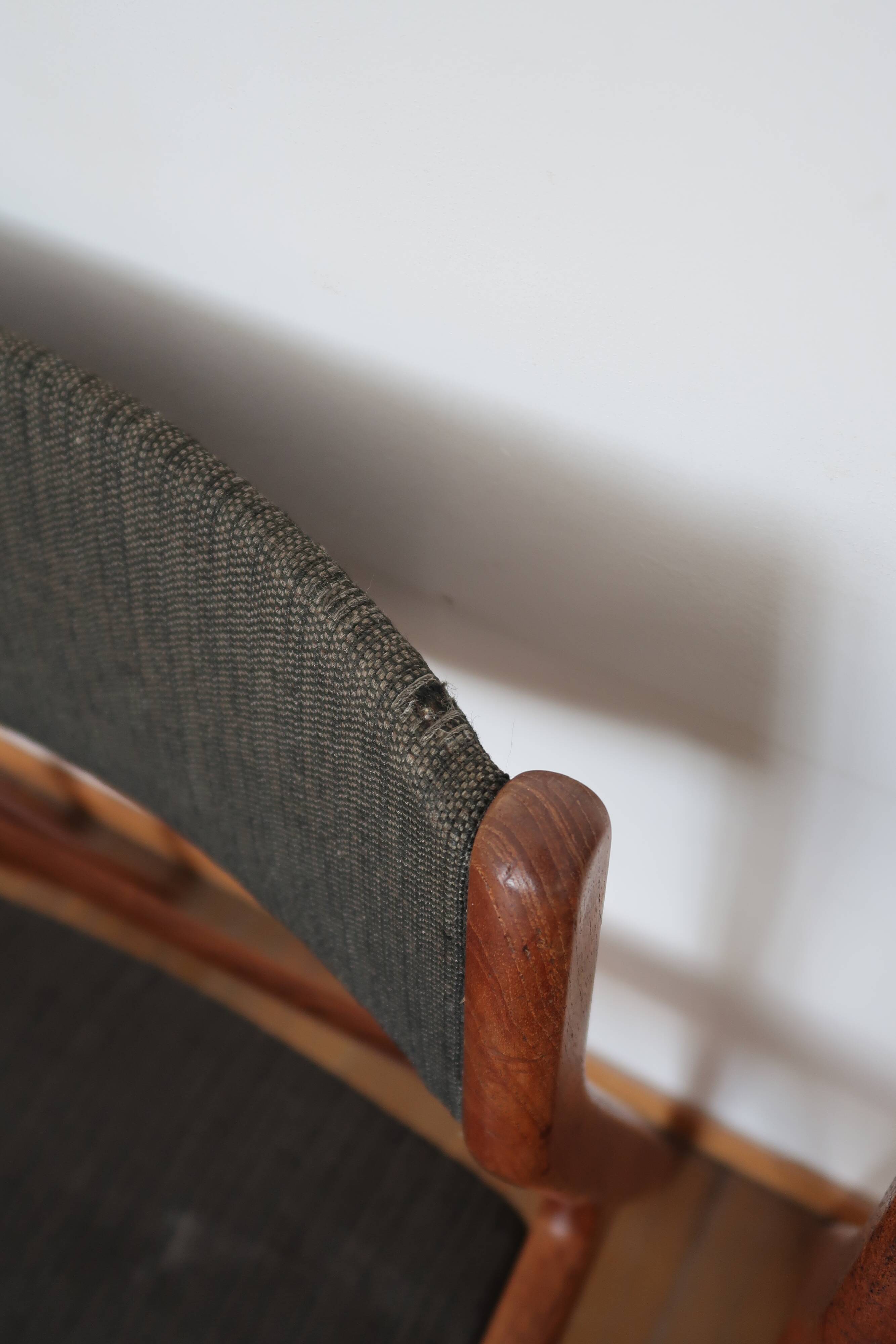4 chaises vertes danoises estampillées