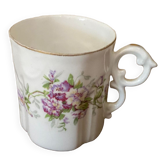 tasse en porcelaine fine décor fleurs et liséré doré