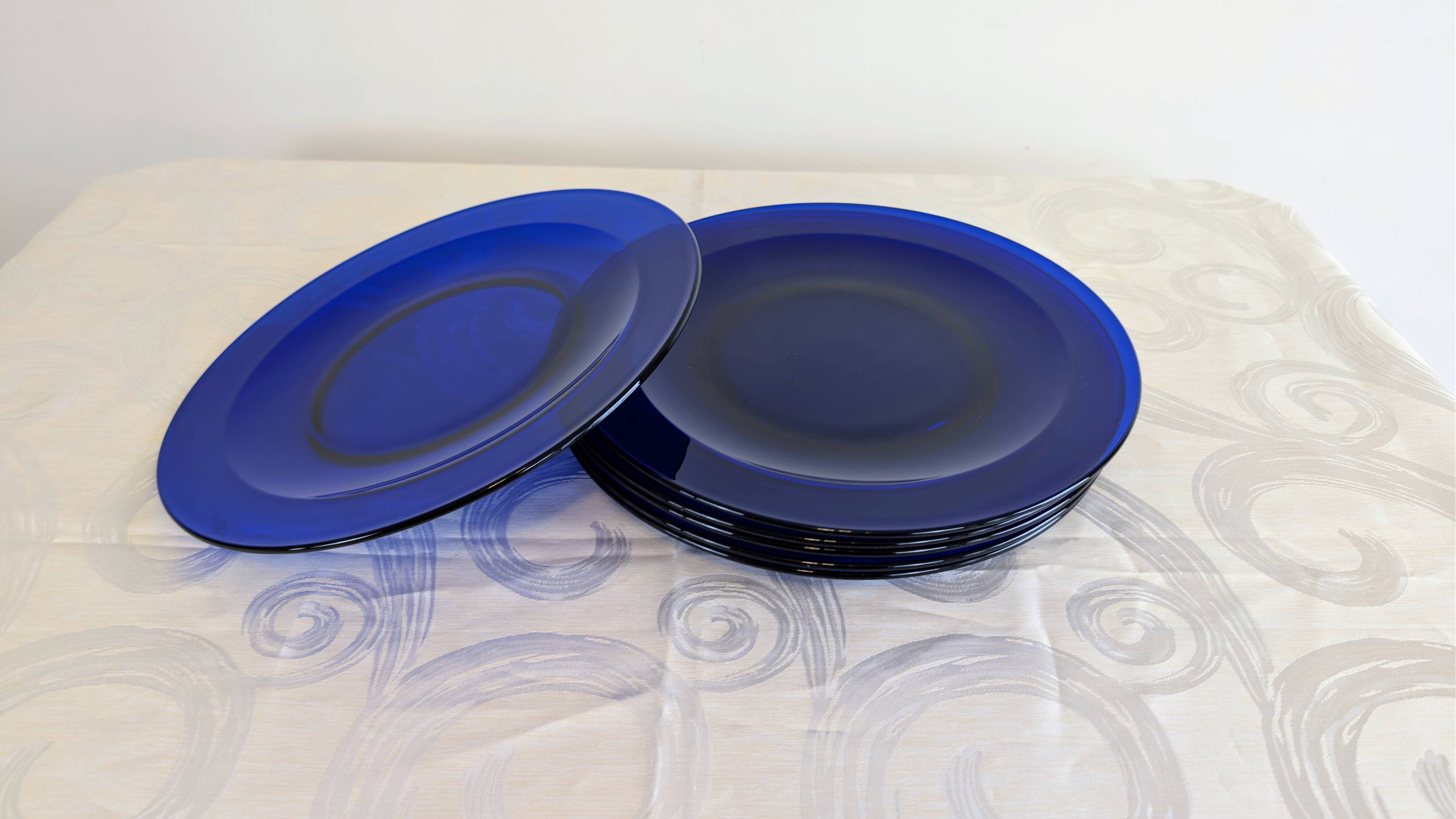 Service of 6 large vintage cobalt blue glass plates by Codec.