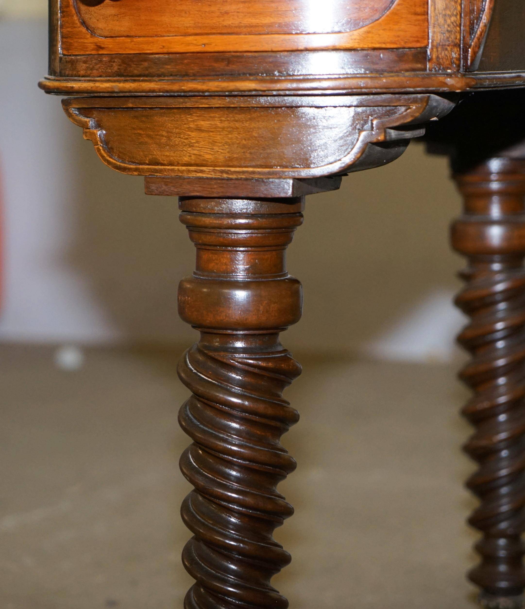 Bureau Kidney de Campagne Militaire Regency de Gillow's of Lancaster avec Galerie en Laiton