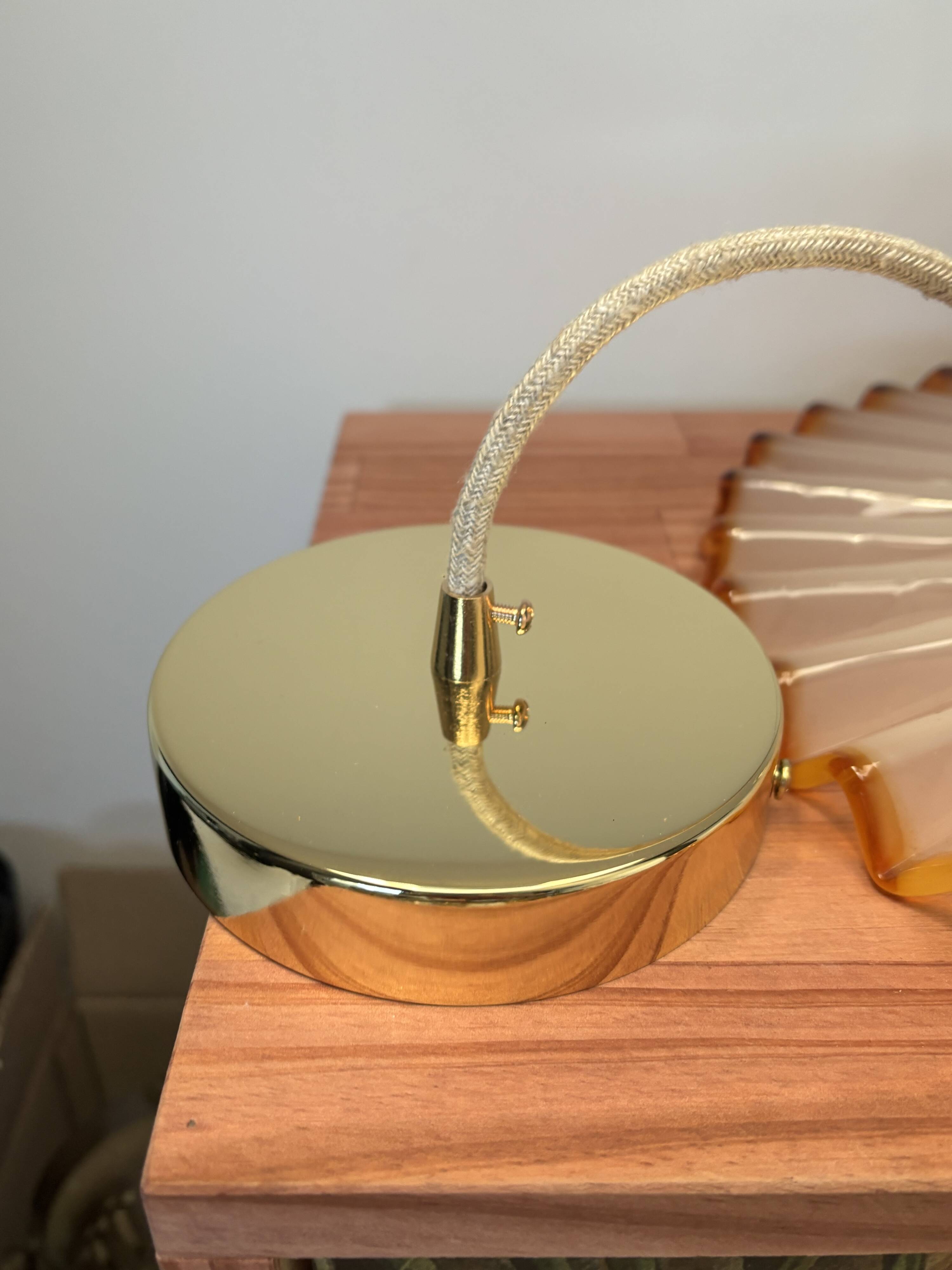 Vintage serrated pendant light