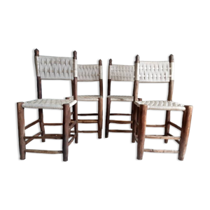 chaises en bois brutaliste - corde