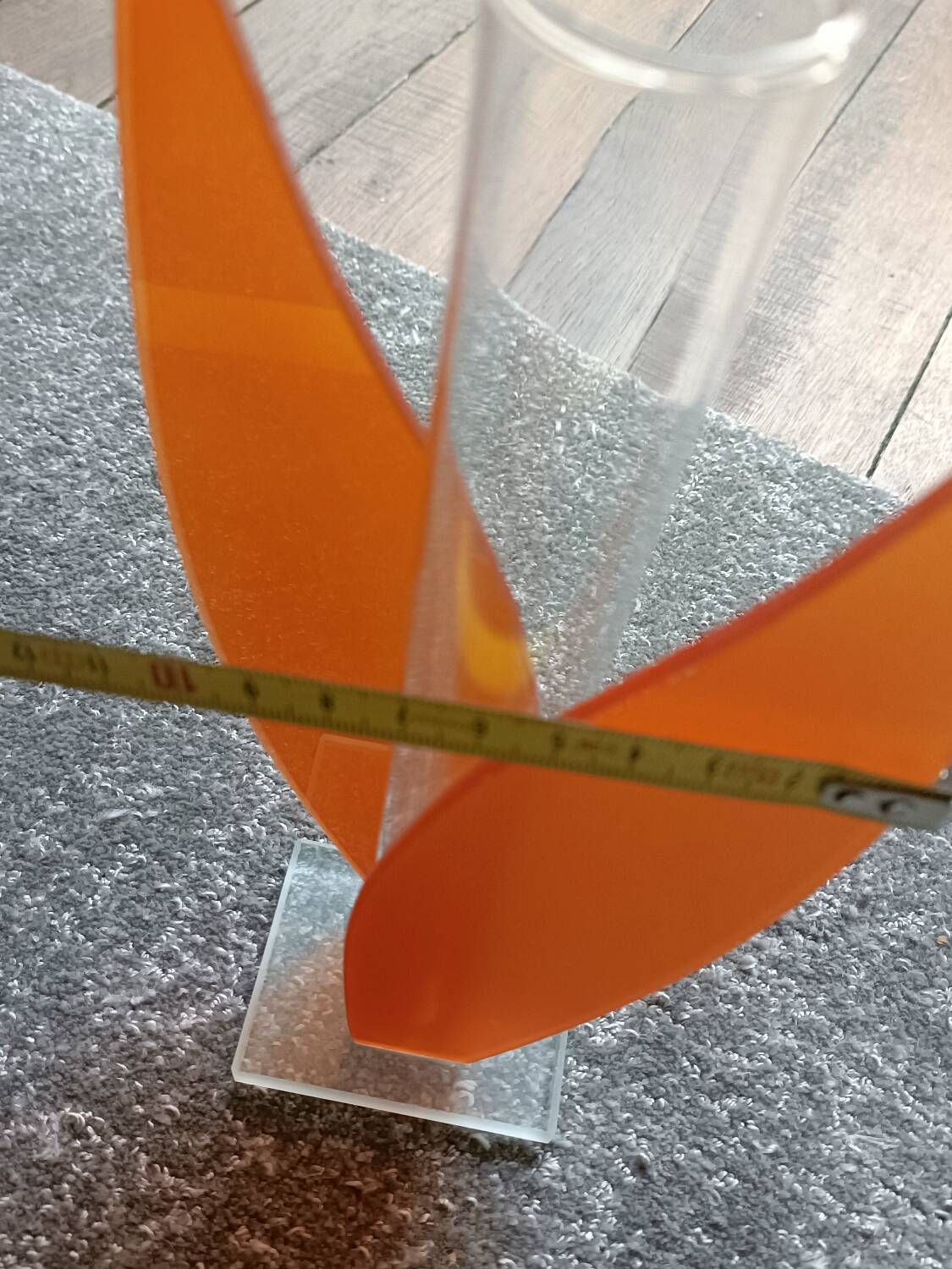 Vintage orange soliflore