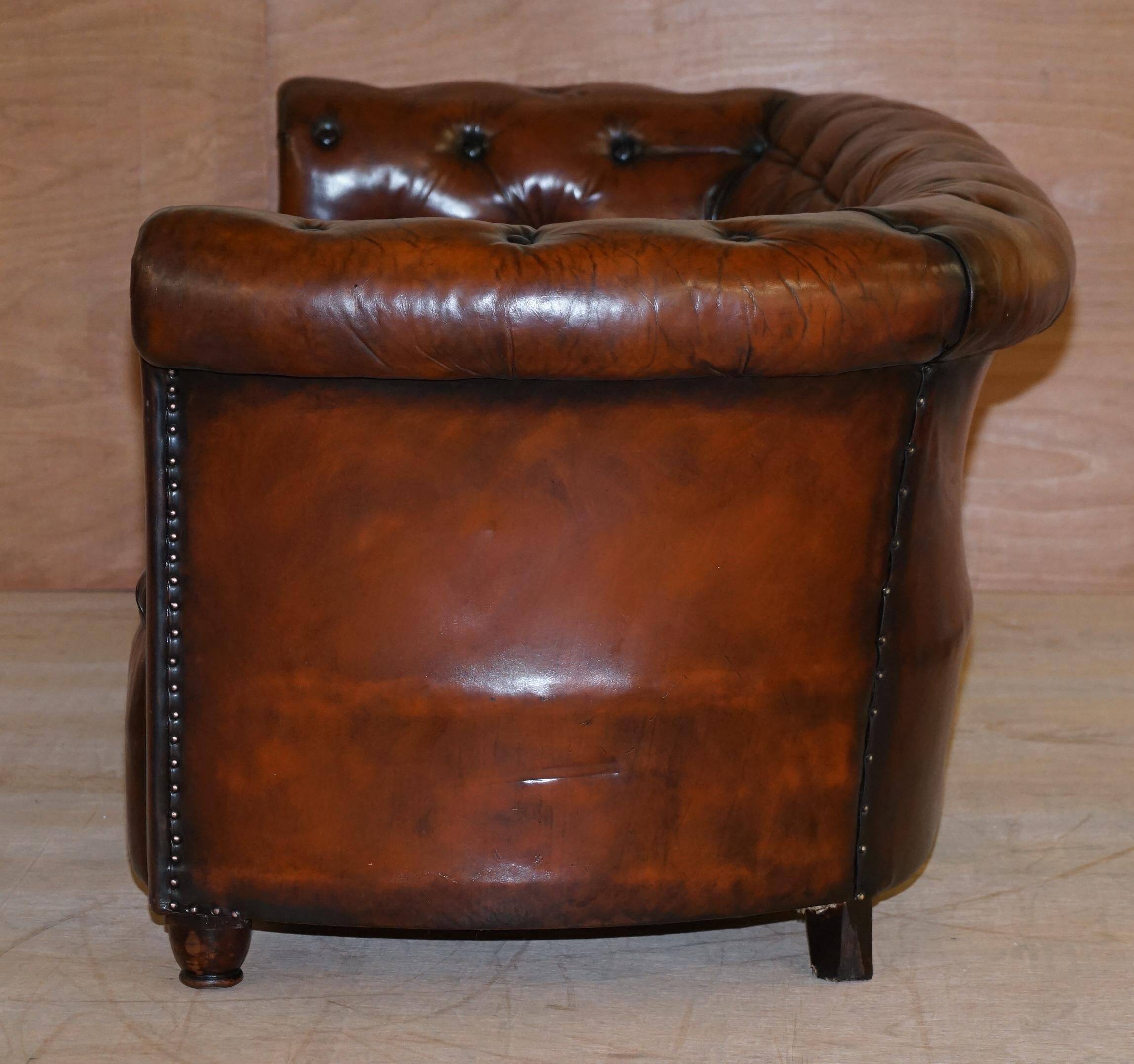 Chesterfield Regency Serpentine Sofa in Hand-Dyed Leather