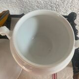 Petite soupière en porcelaine ancienne