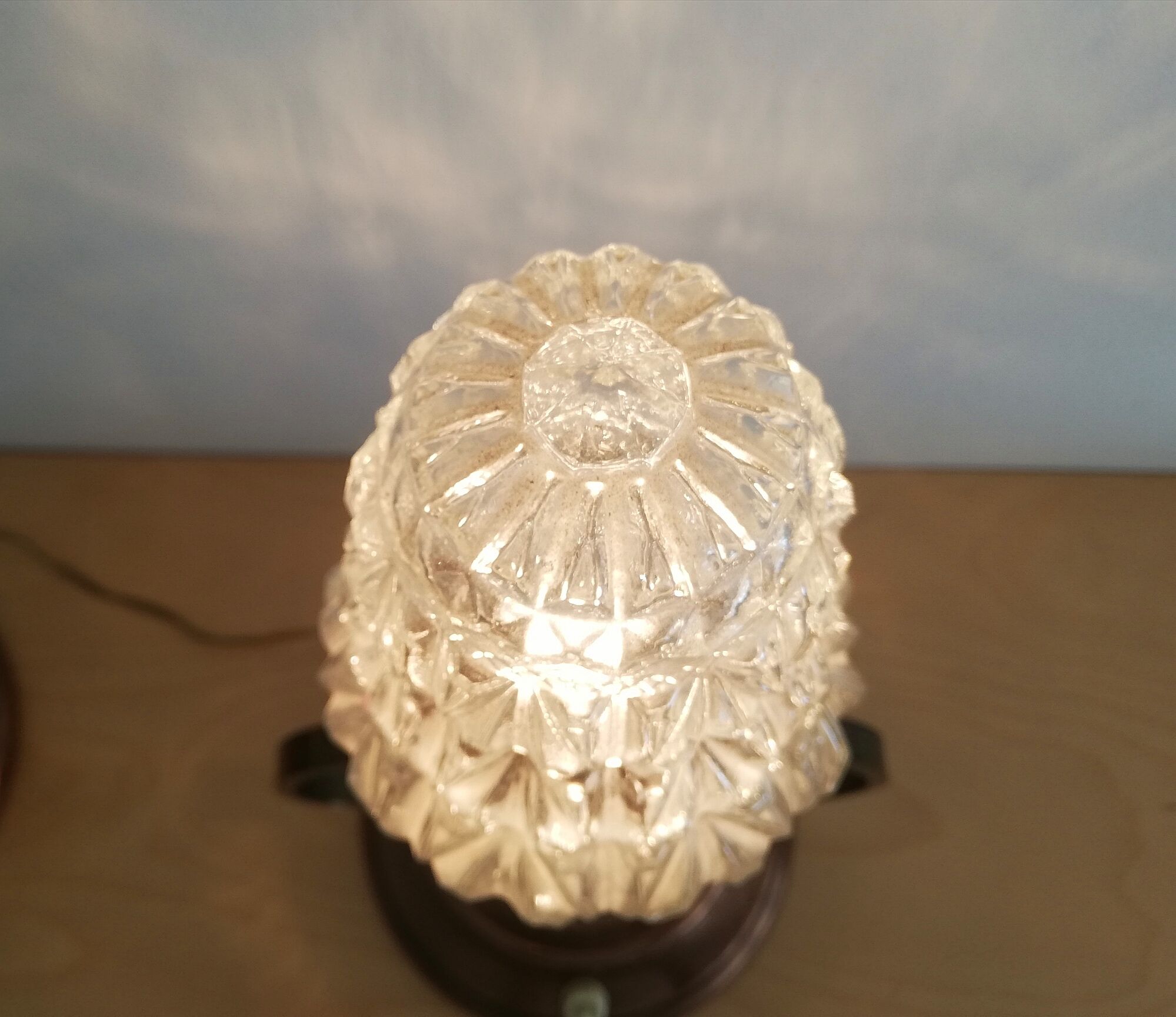 Pair of Ar Nouveau style copper and crystal table lamps vintage 1950s 50s