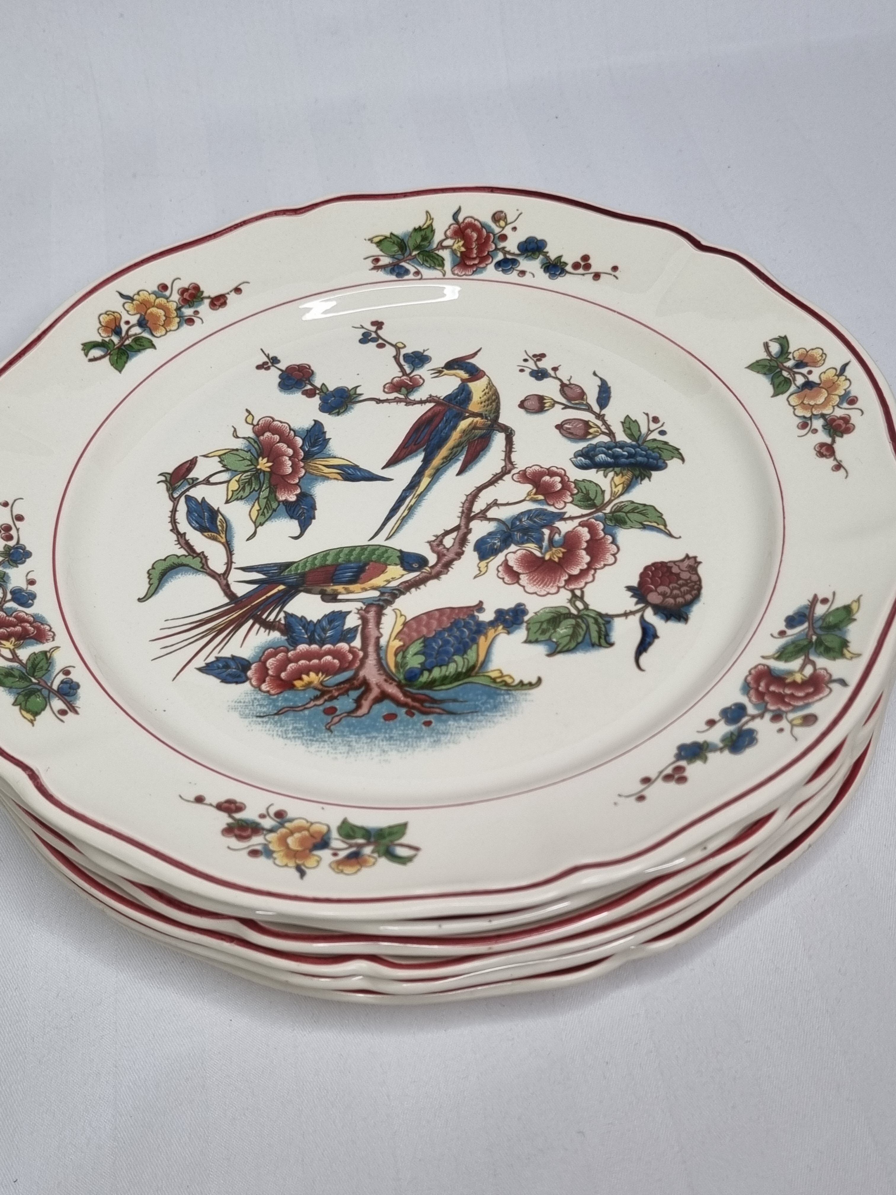 Ensemble de six assiettes Villeroy et Boch, décor Phénix, 26 cm