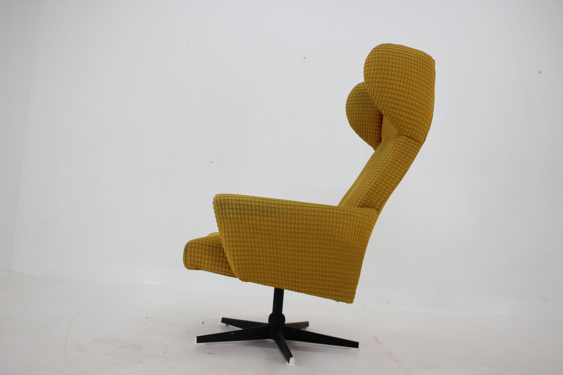 1970s Swivel Wing Chair, Czechoslovakia