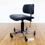 Giroflex office chair
