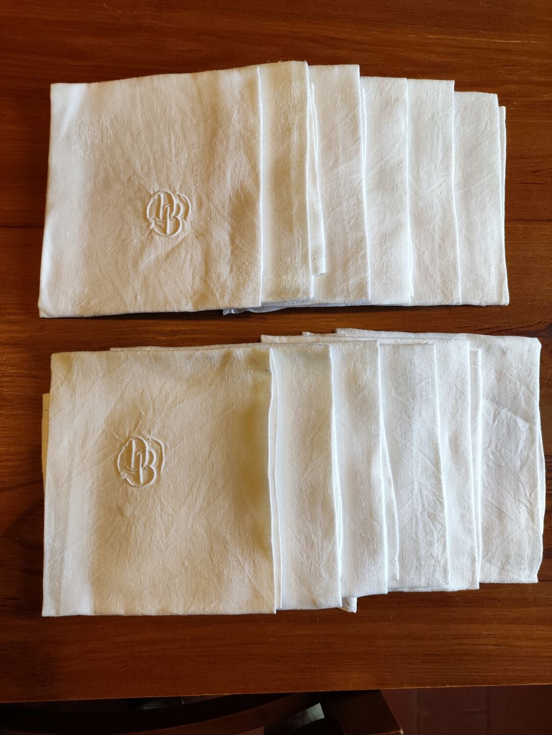 12 napkins Monogram DB