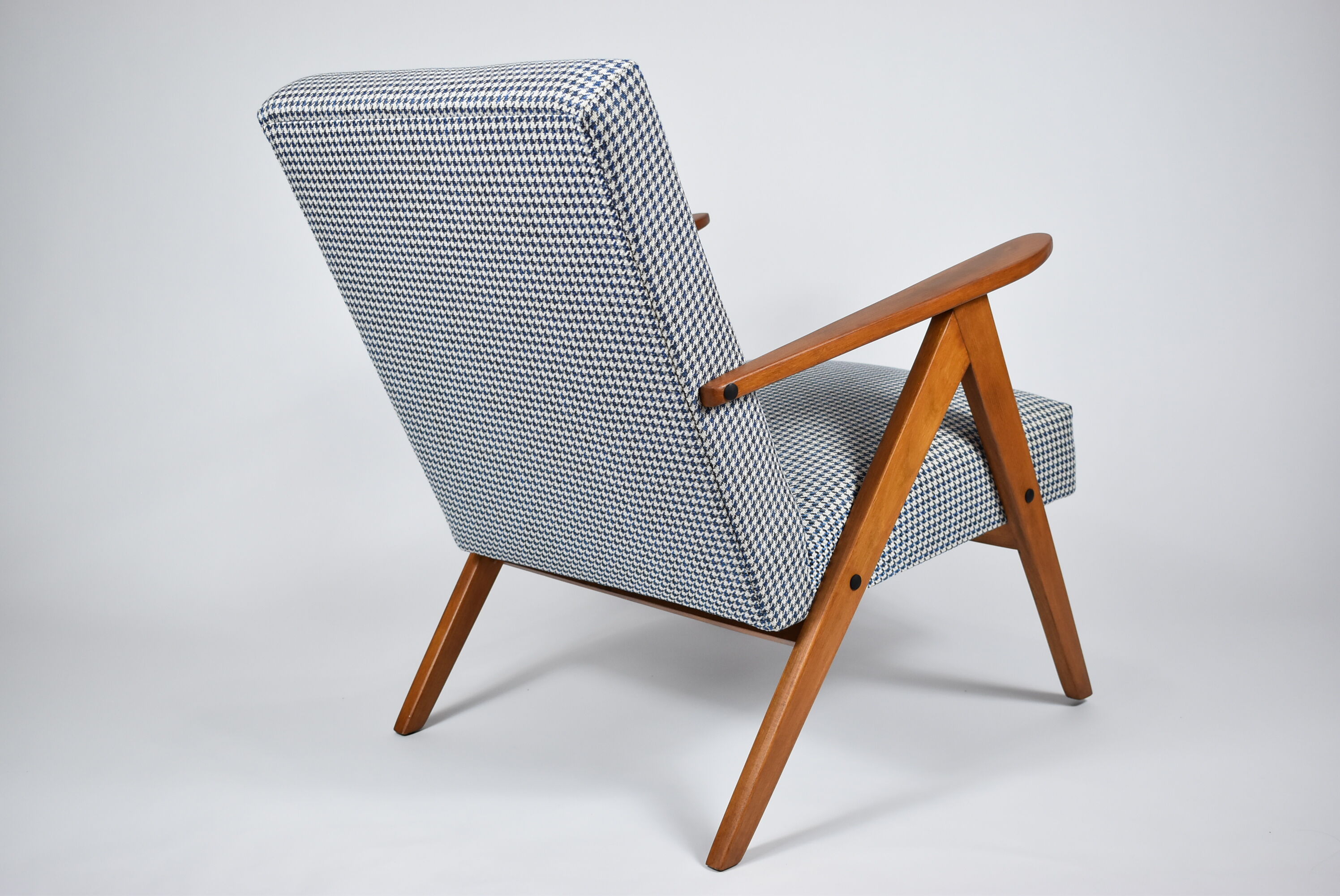 Vintage original armchair 60s, VAR edition, fully restored, poule fabric, stylish