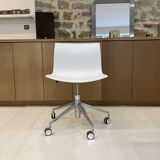 4 Cataifa 46 office chairs by Arper