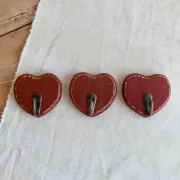 3 vintage heart-shaped wall hooks - Red painted wood and hook