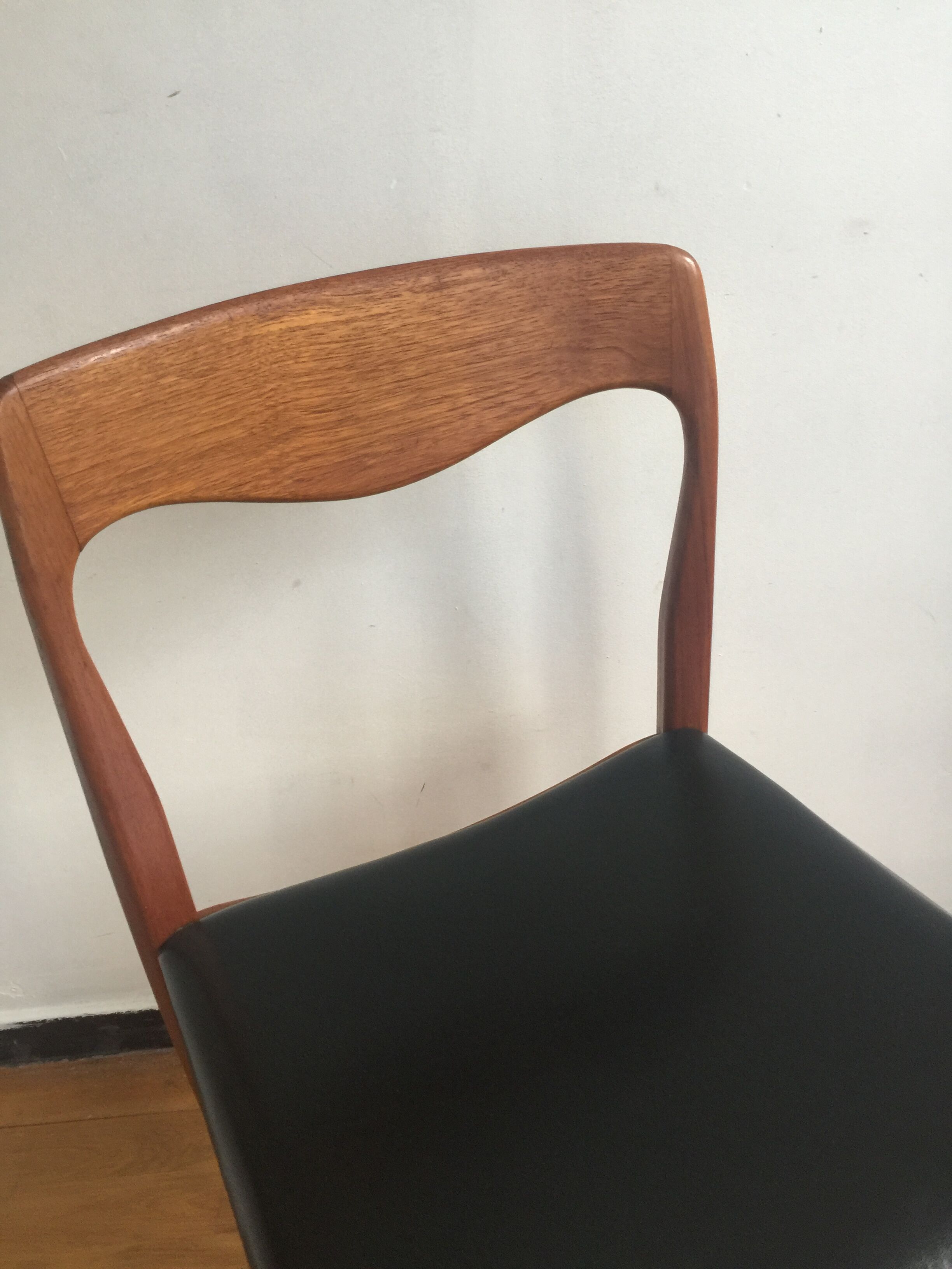 Chair No.71 Niels Otto Moller