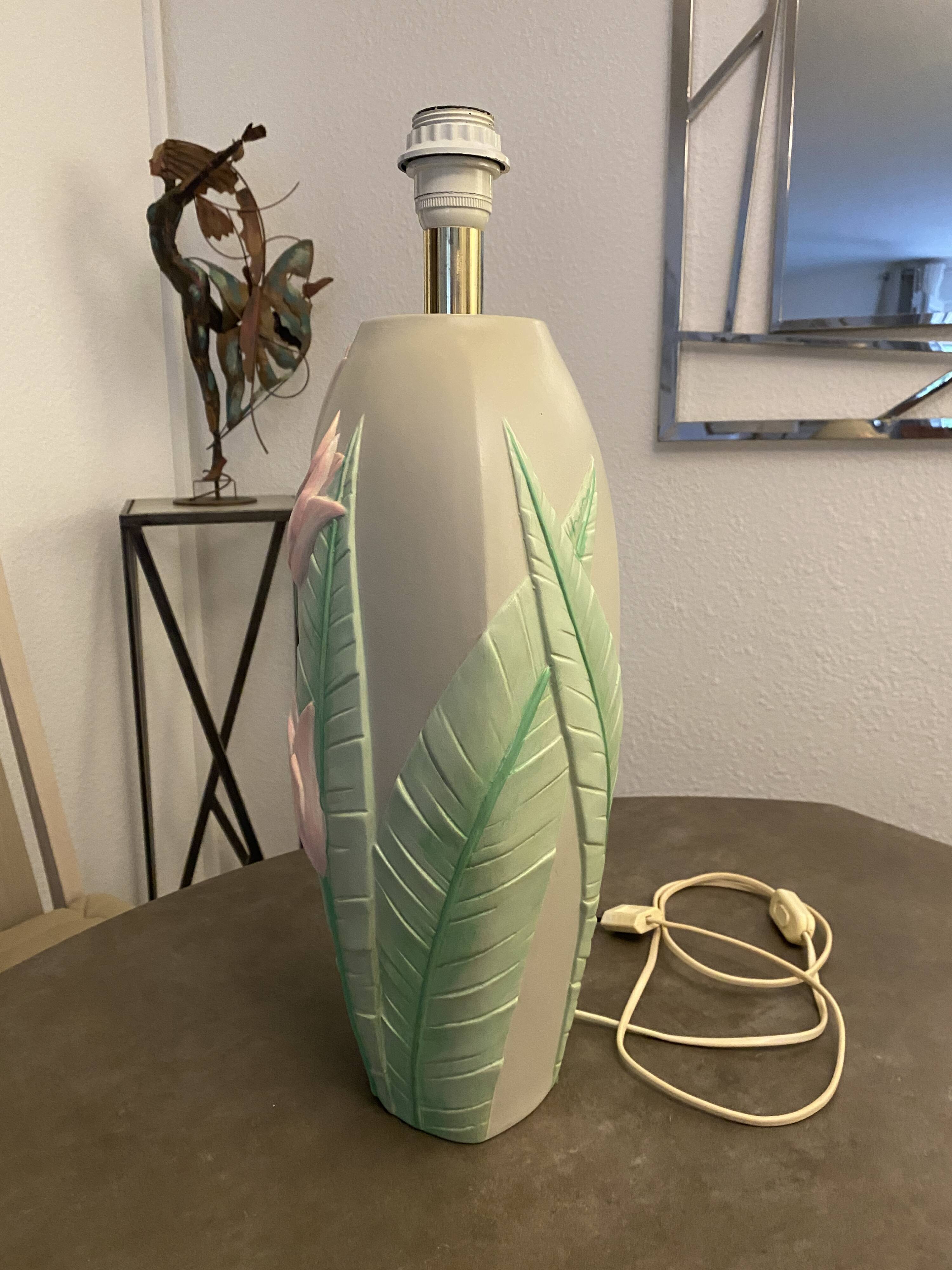 Vintage 1980s lamp base
