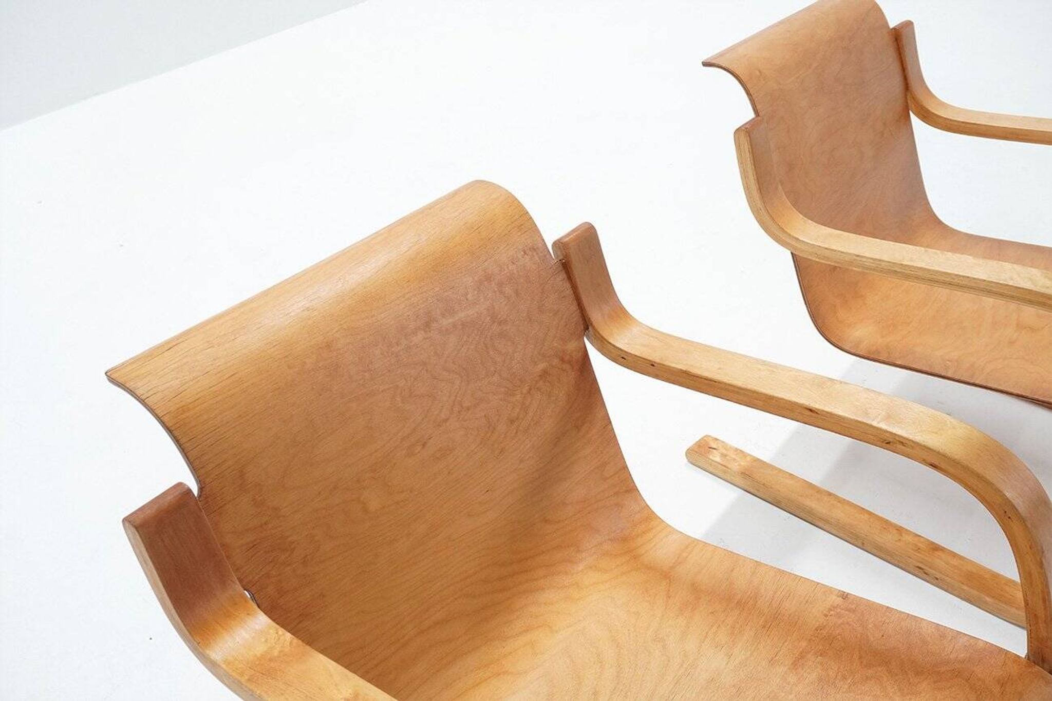 Cantilever Nr. 31 Lounge Chairs by Alvar Aalto, 1930s
